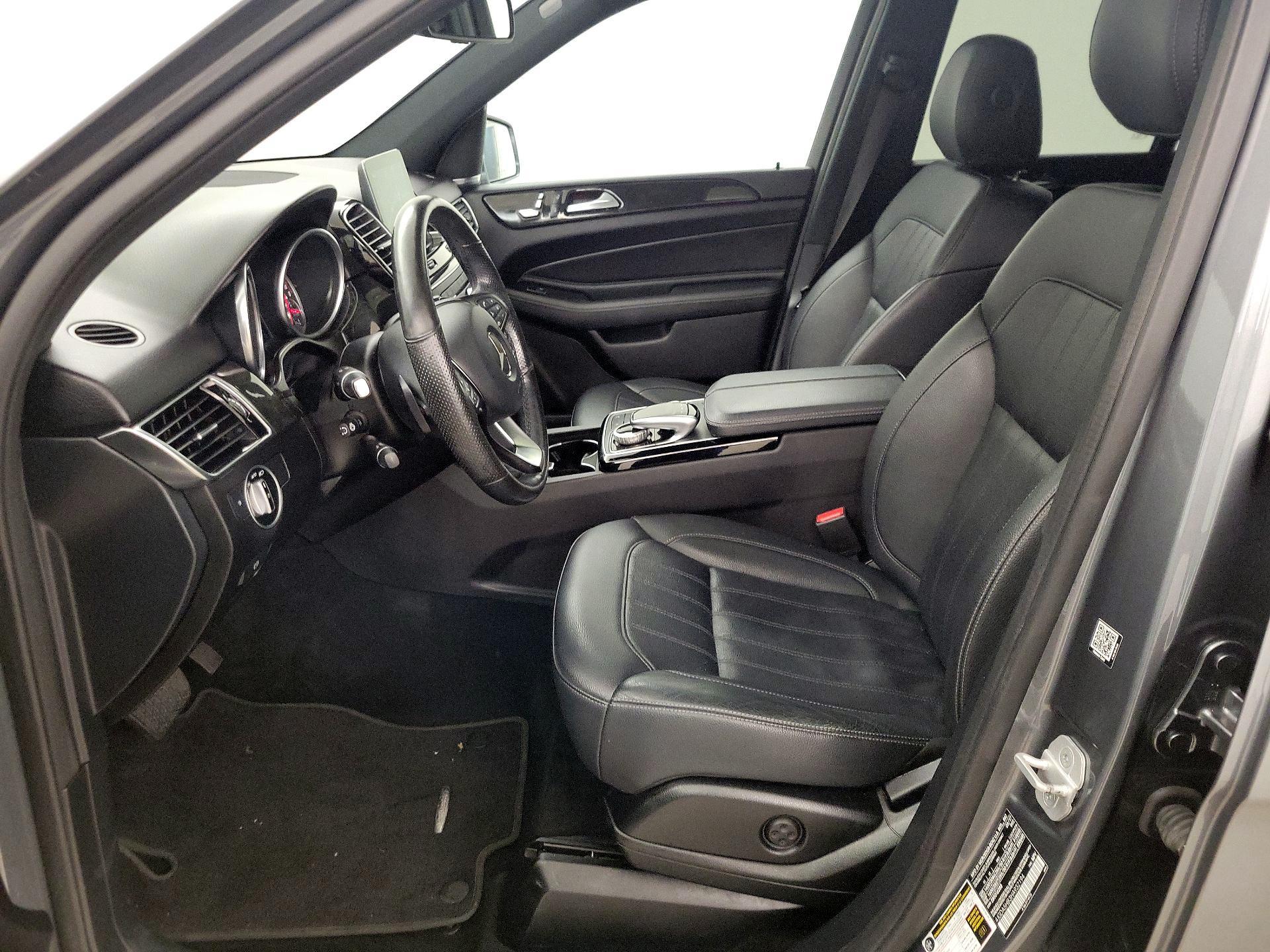 Thumbnail: 2017 Mercedes-Benz GLE - 11