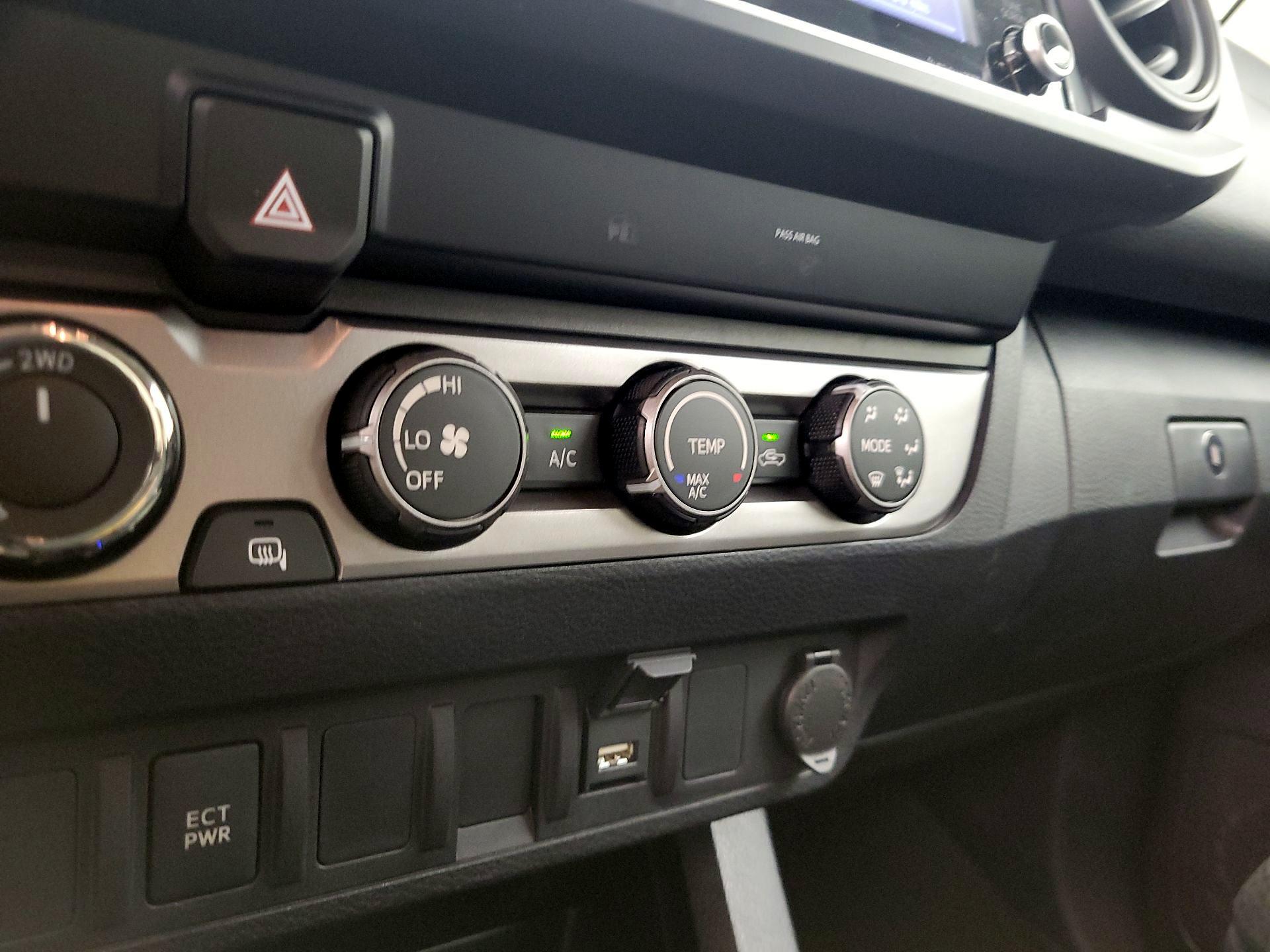 Thumbnail: 2020 Toyota Tacoma - 16