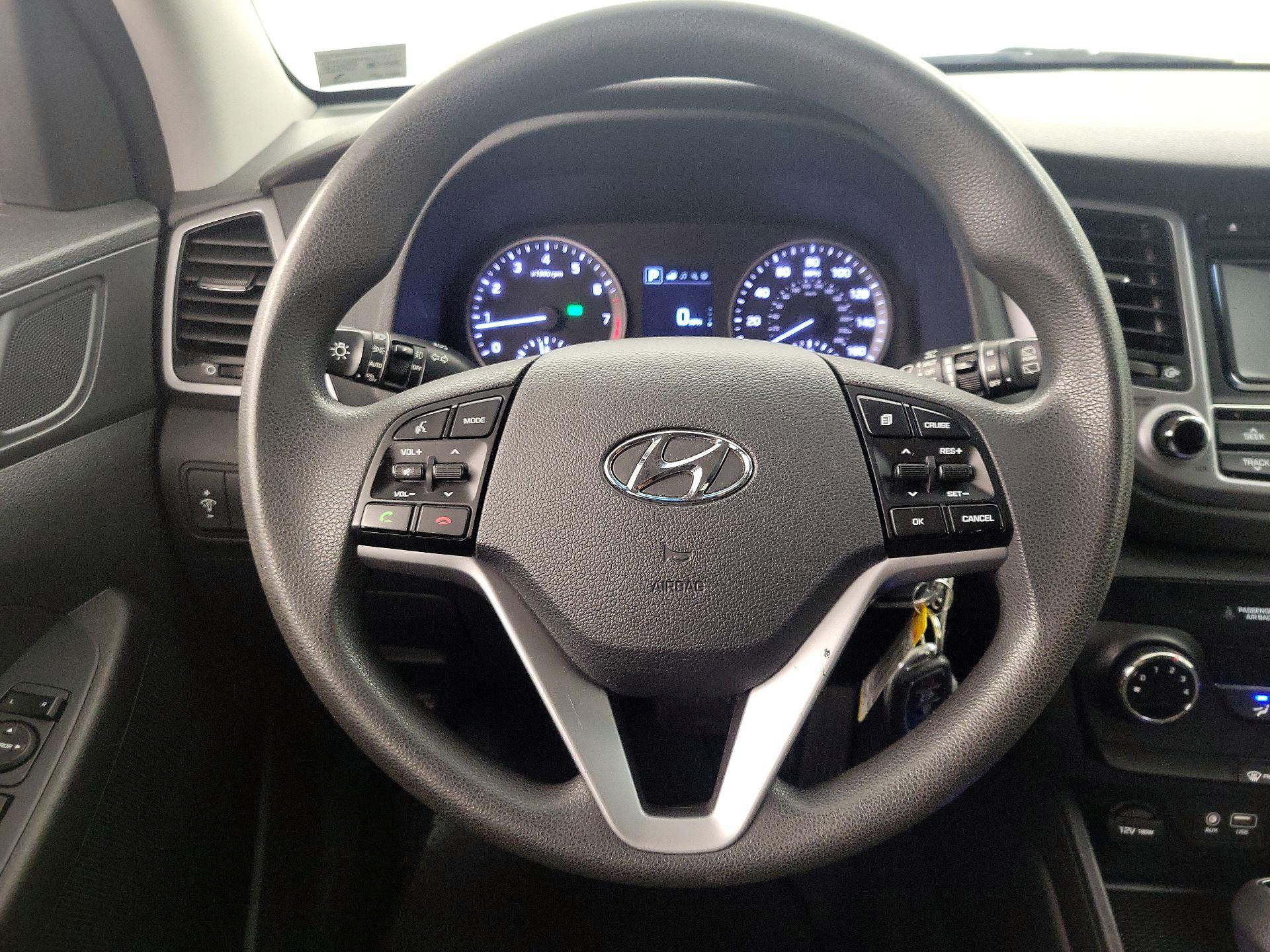 Thumbnail: 2017 Hyundai Tucson - 10