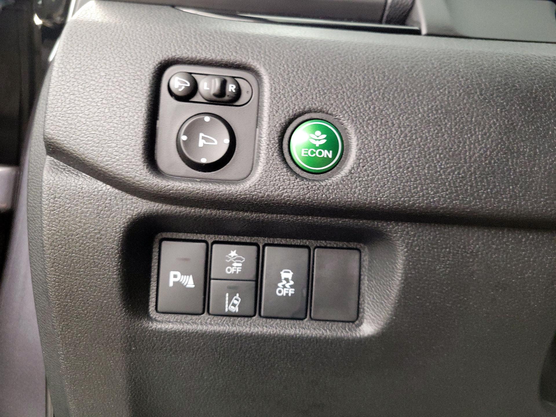 Thumbnail: 2019 Honda Passport - 13