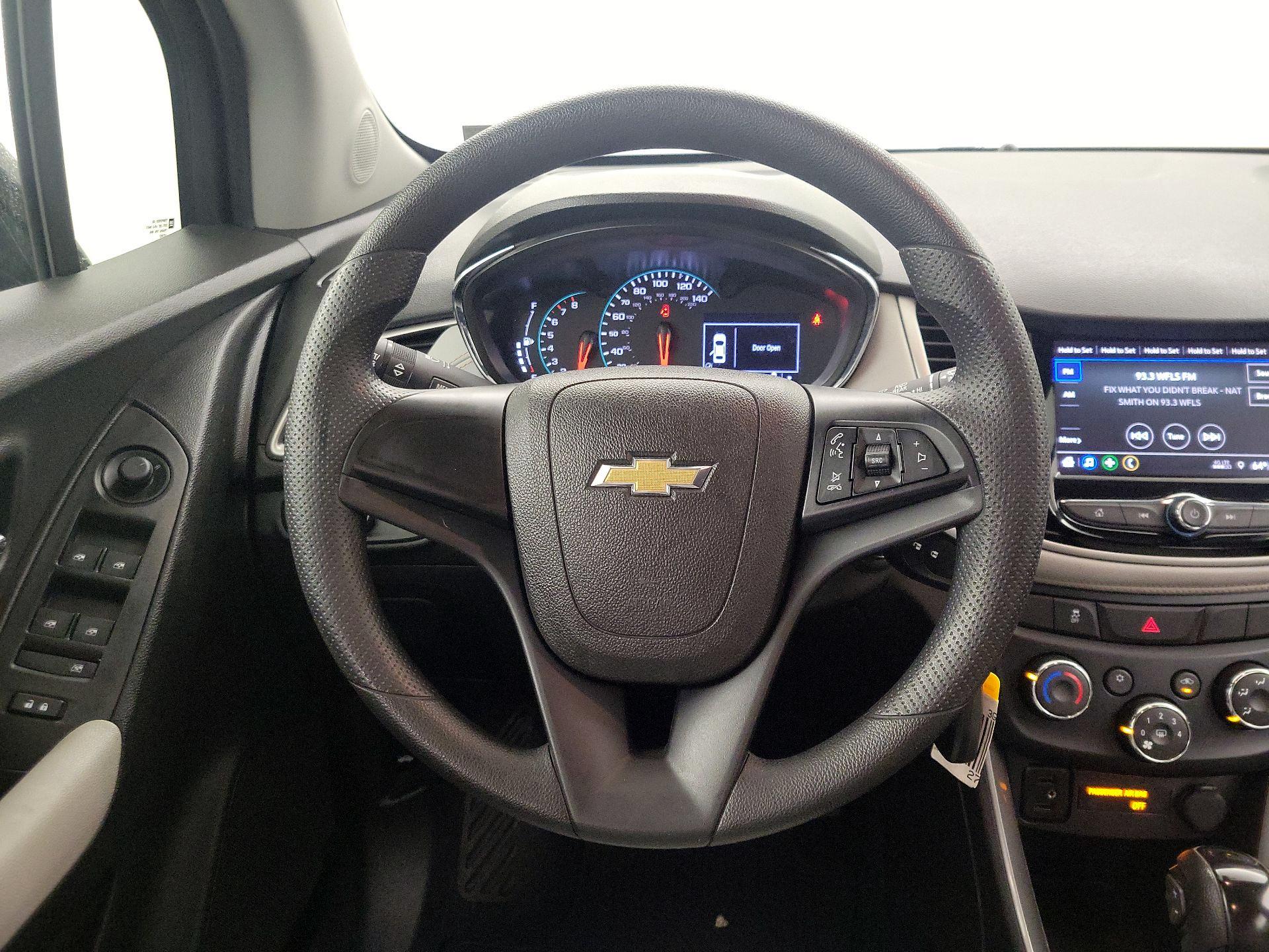 Thumbnail: 2020 Chevrolet Trax - 10