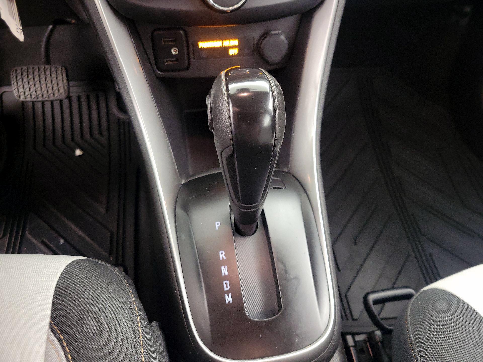 Thumbnail: 2020 Chevrolet Trax - 17