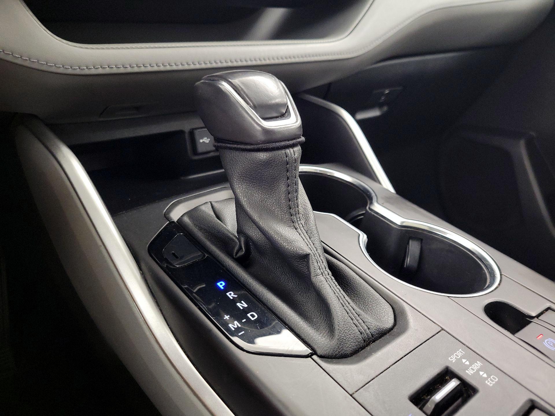 Thumbnail: 2021 Toyota Highlander - 17