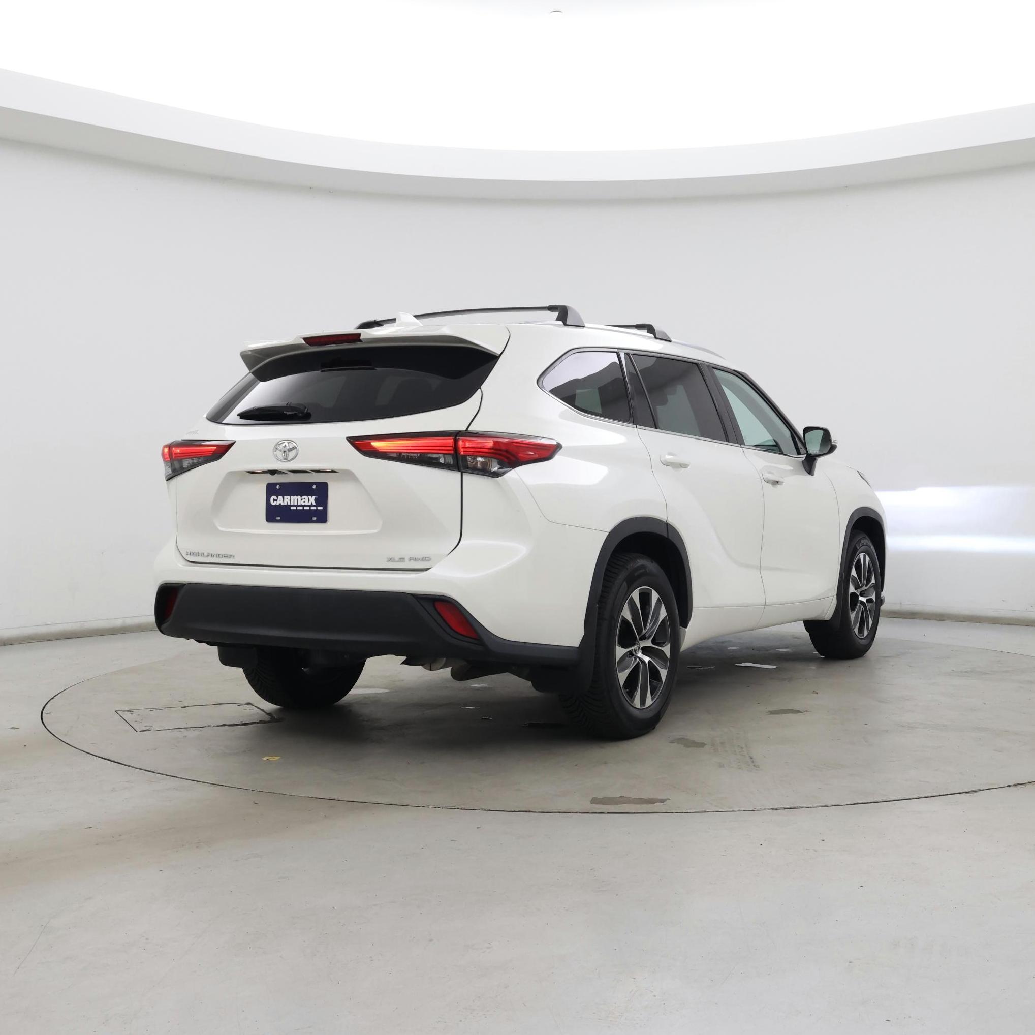 Thumbnail: 2021 Toyota Highlander - 8