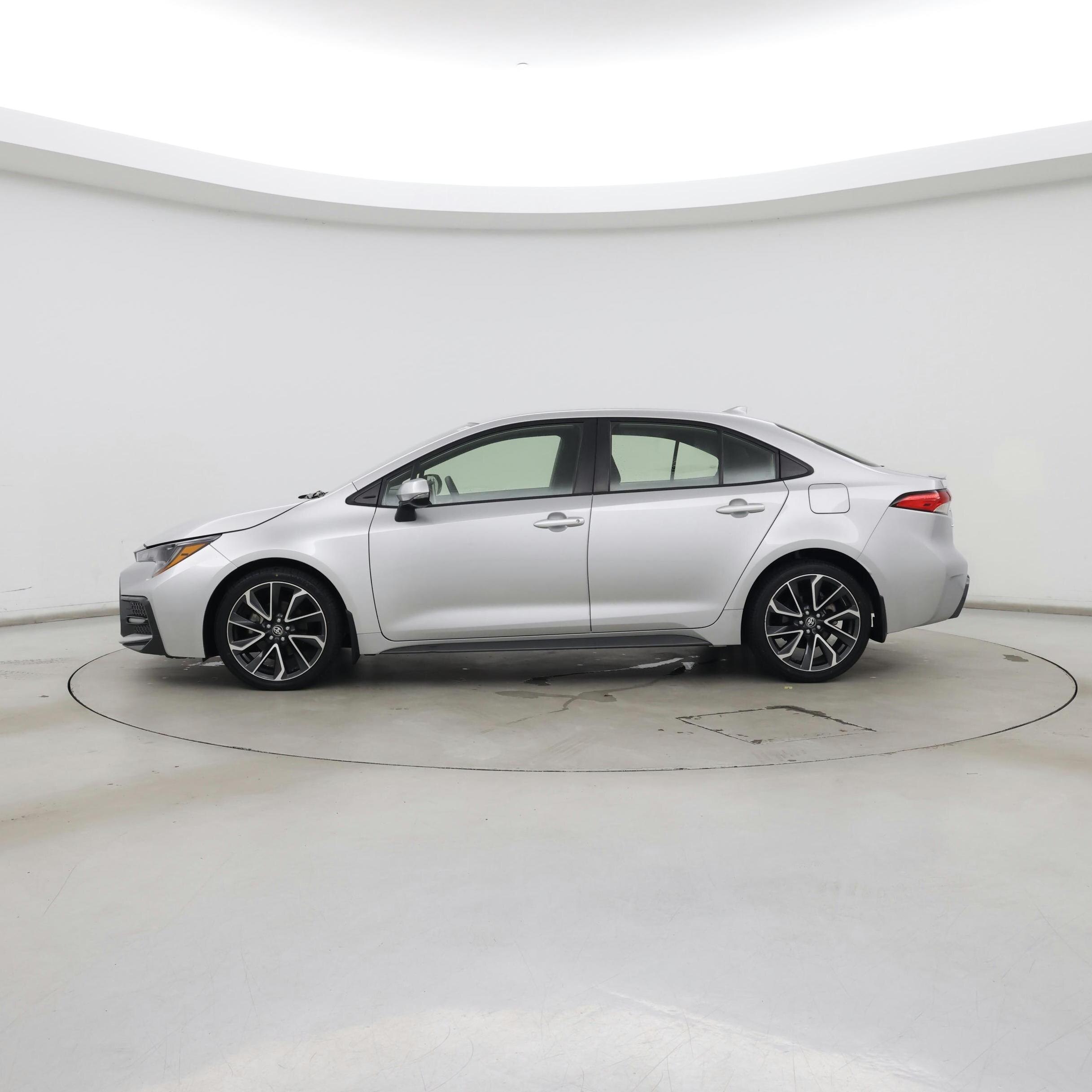 Thumbnail: 2021 Toyota Corolla - 3