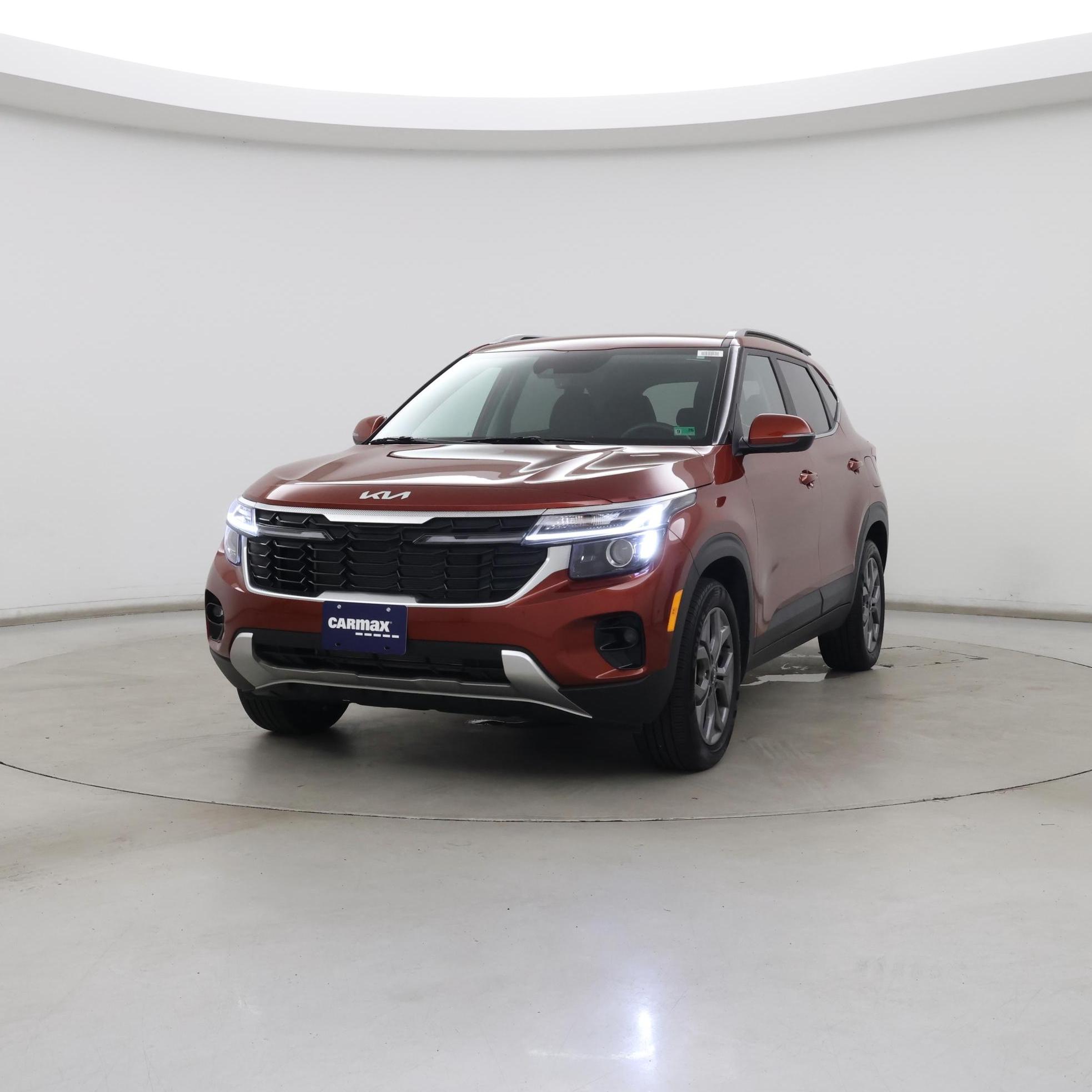 Thumbnail: 2024 Kia Seltos - 4
