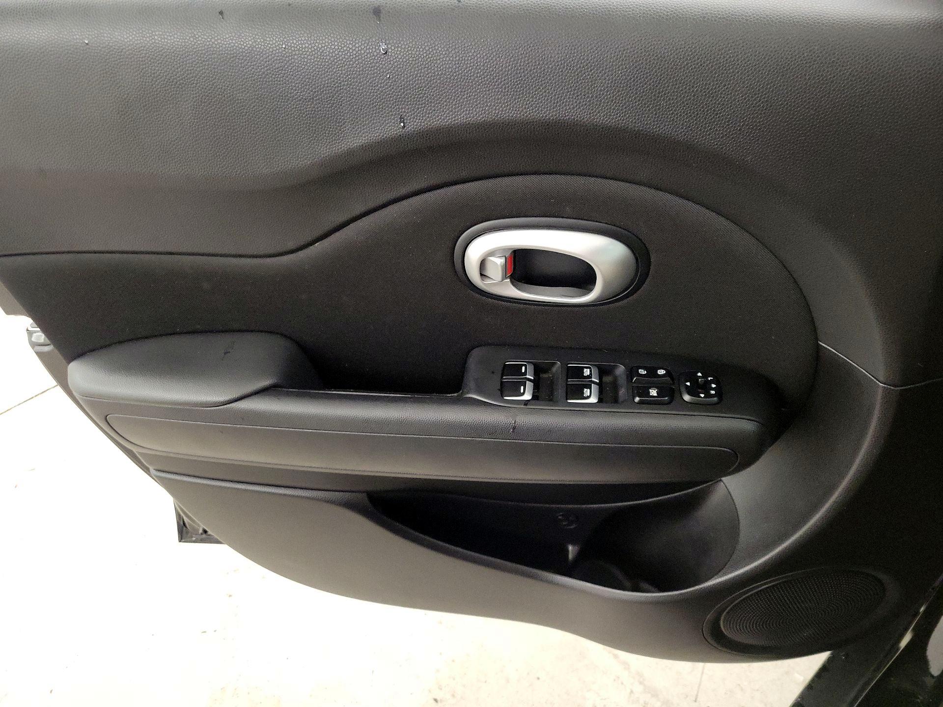 Thumbnail: 2019 Kia Soul - 12