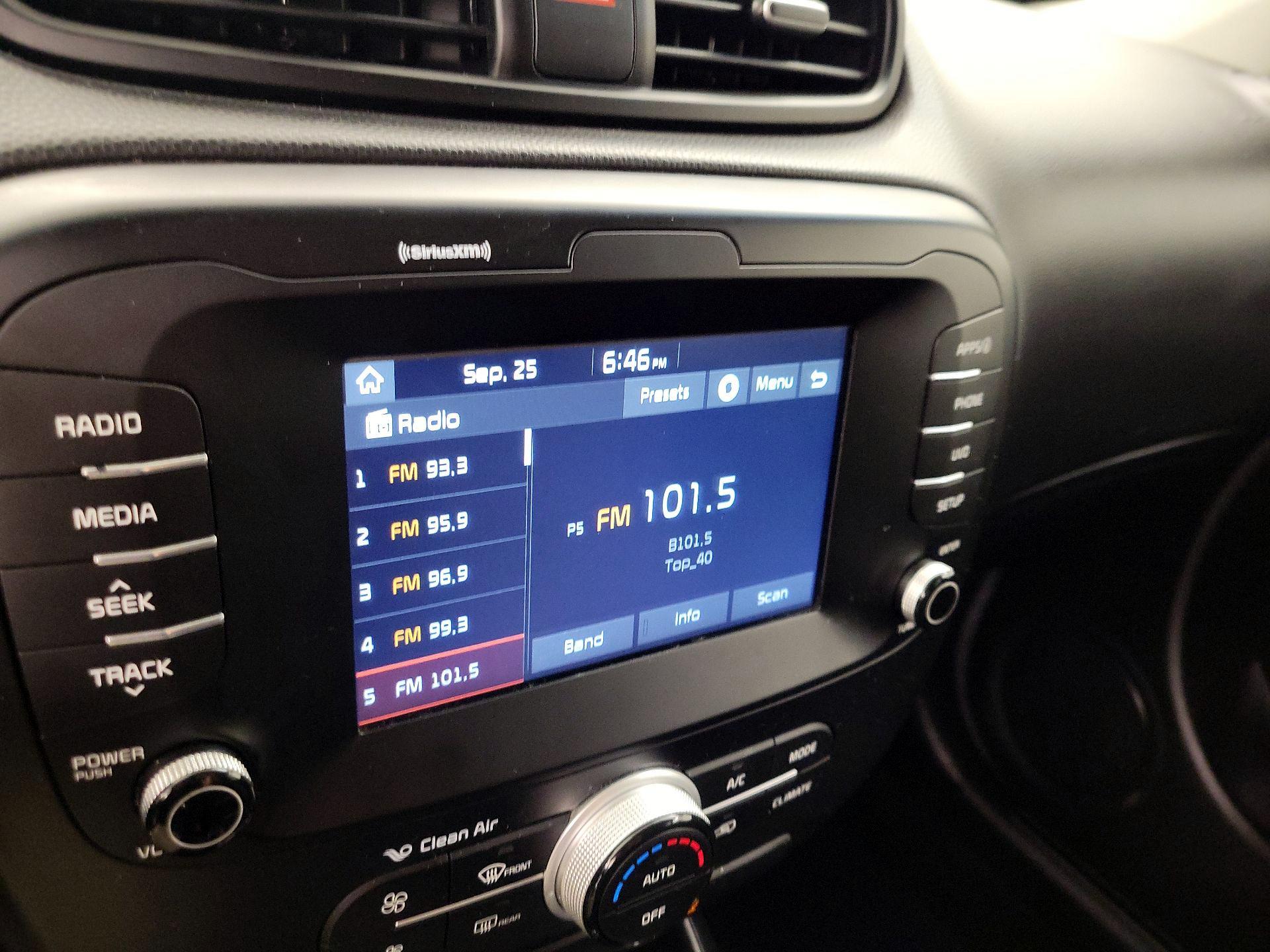 Thumbnail: 2019 Kia Soul - 15