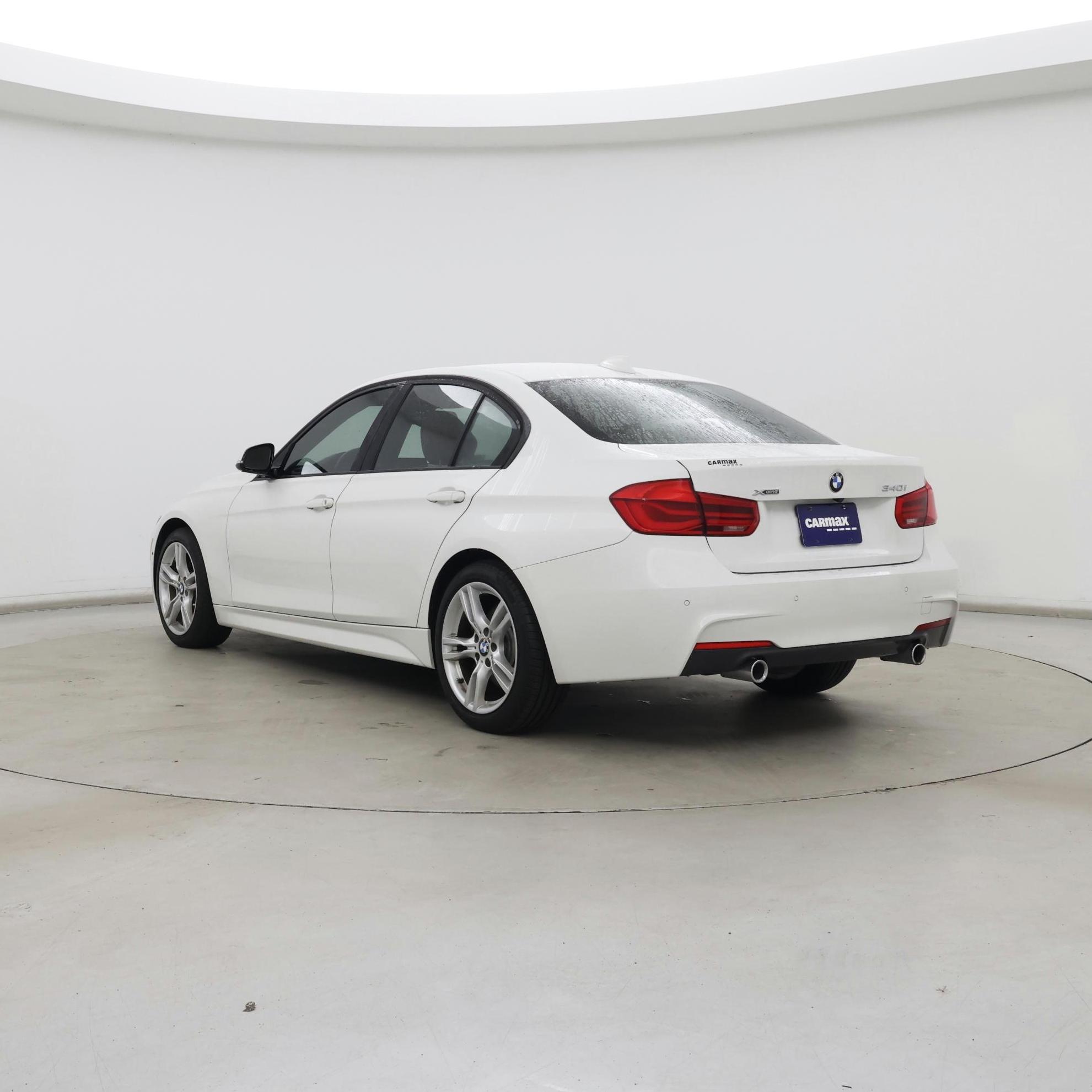 Thumbnail: 2016 BMW 3 Series - 2