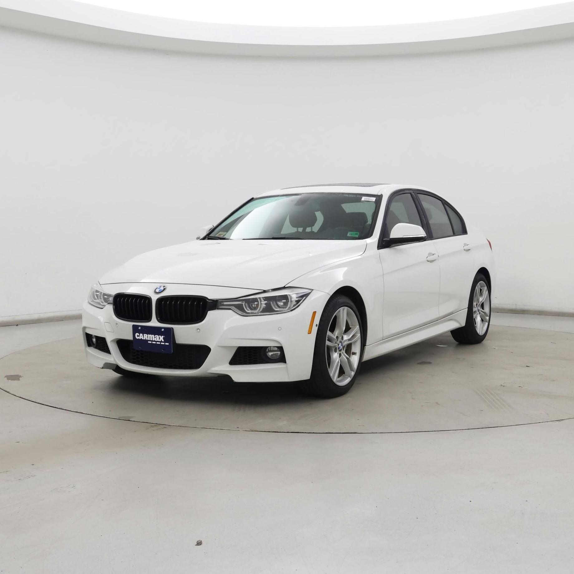 Thumbnail: 2016 BMW 3 Series - 4