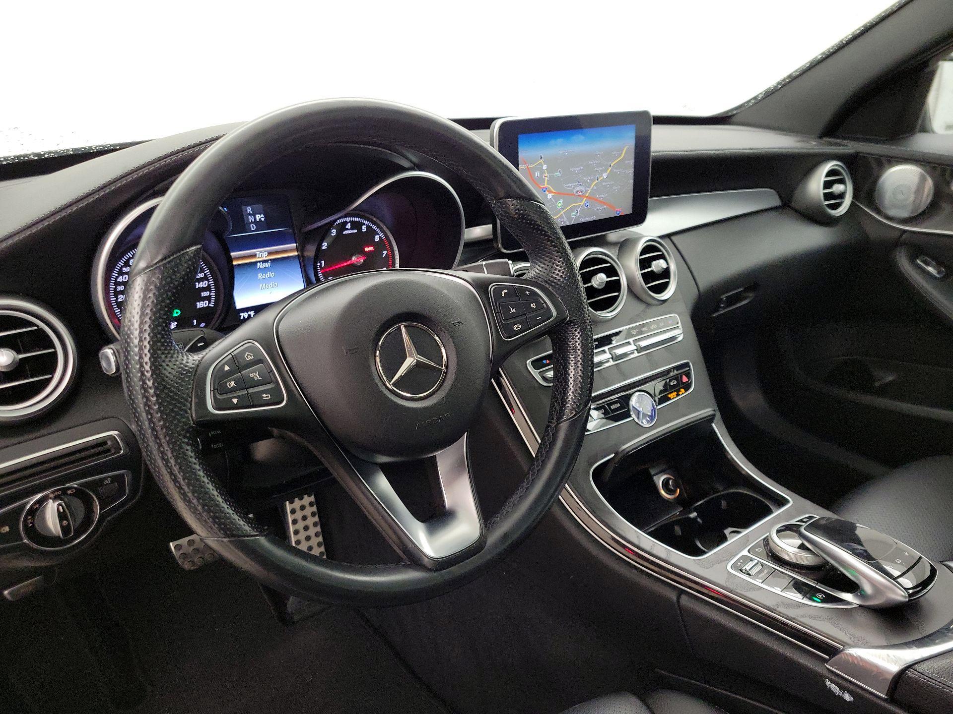 Thumbnail: 2016 Mercedes-Benz C-Class - 9