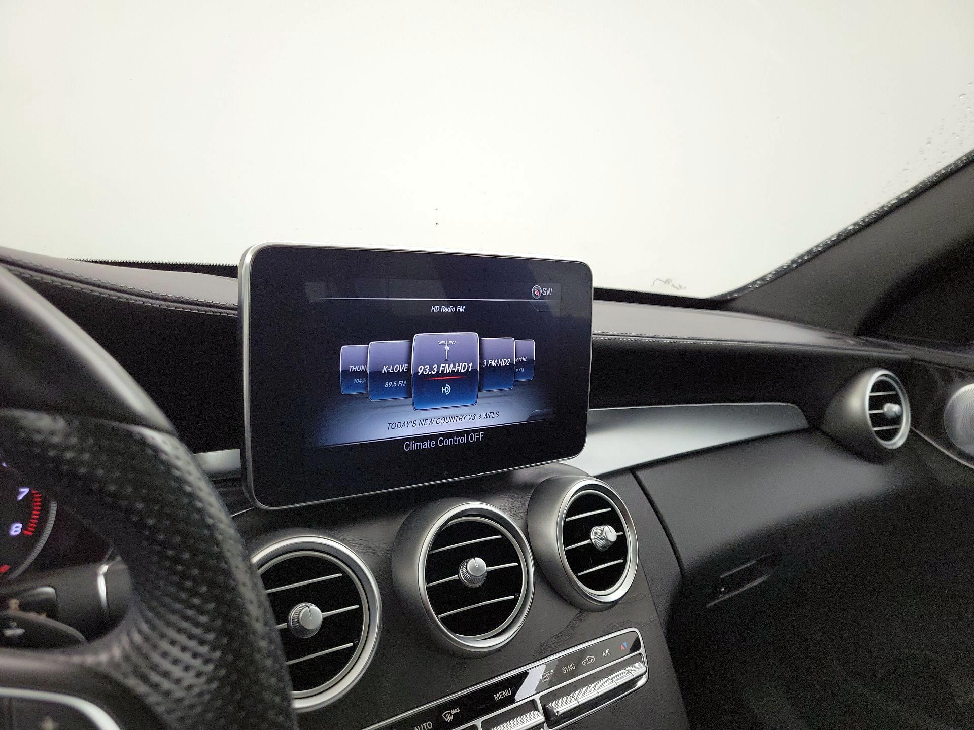 Thumbnail: 2016 Mercedes-Benz C-Class - 16