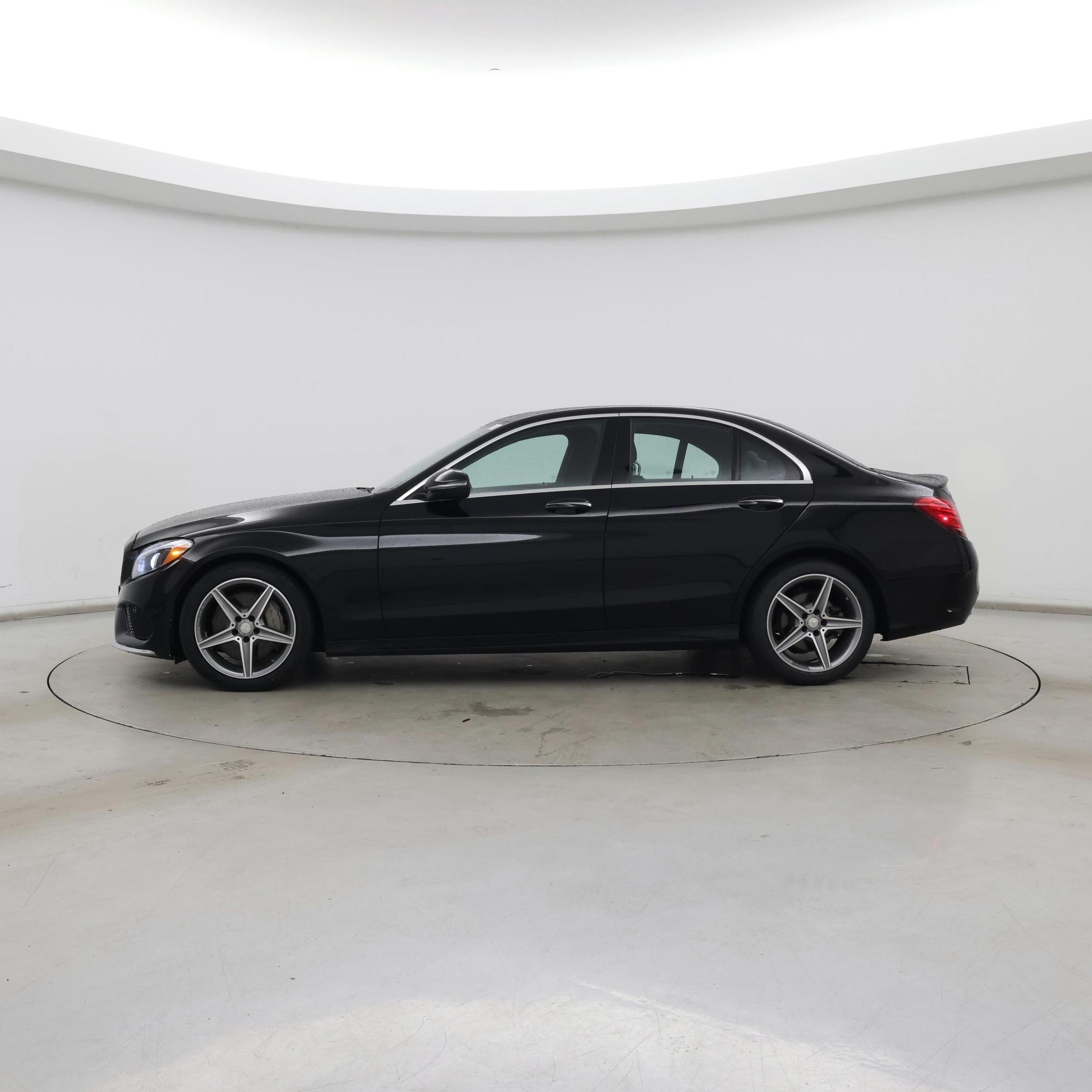 Thumbnail: 2016 Mercedes-Benz C-Class - 3