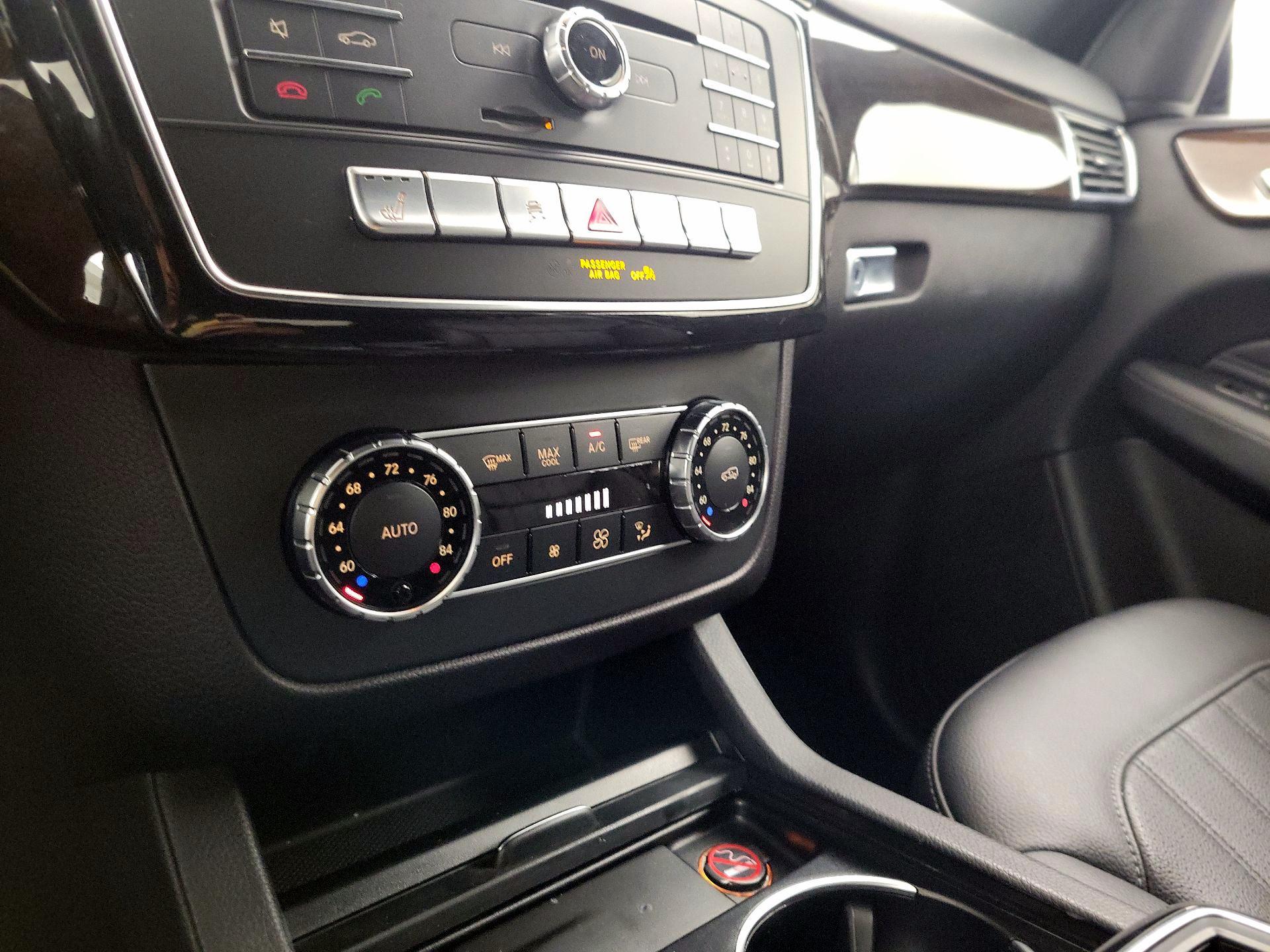 Thumbnail: 2016 Mercedes-Benz GLE - 17