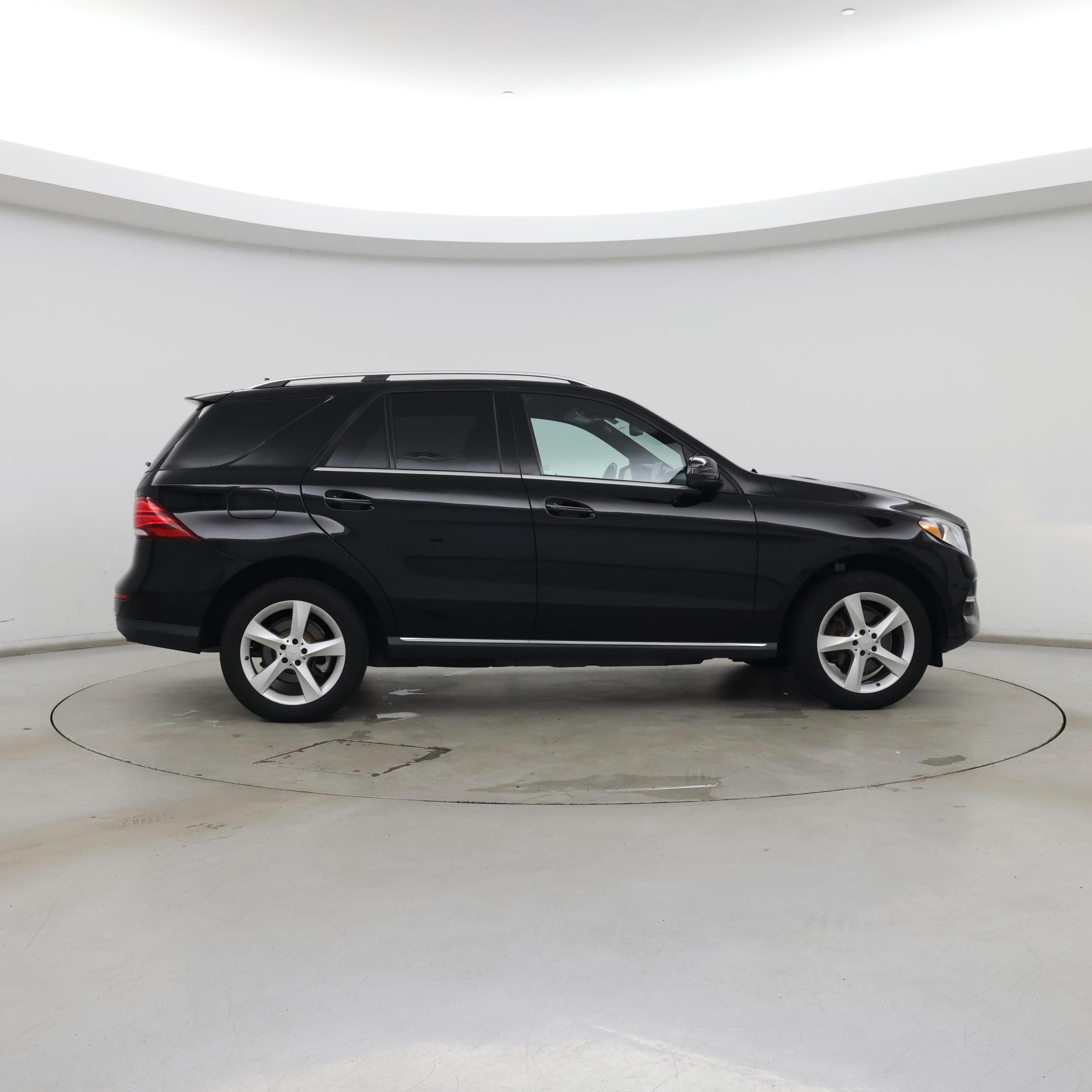 Thumbnail: 2016 Mercedes-Benz GLE - 7