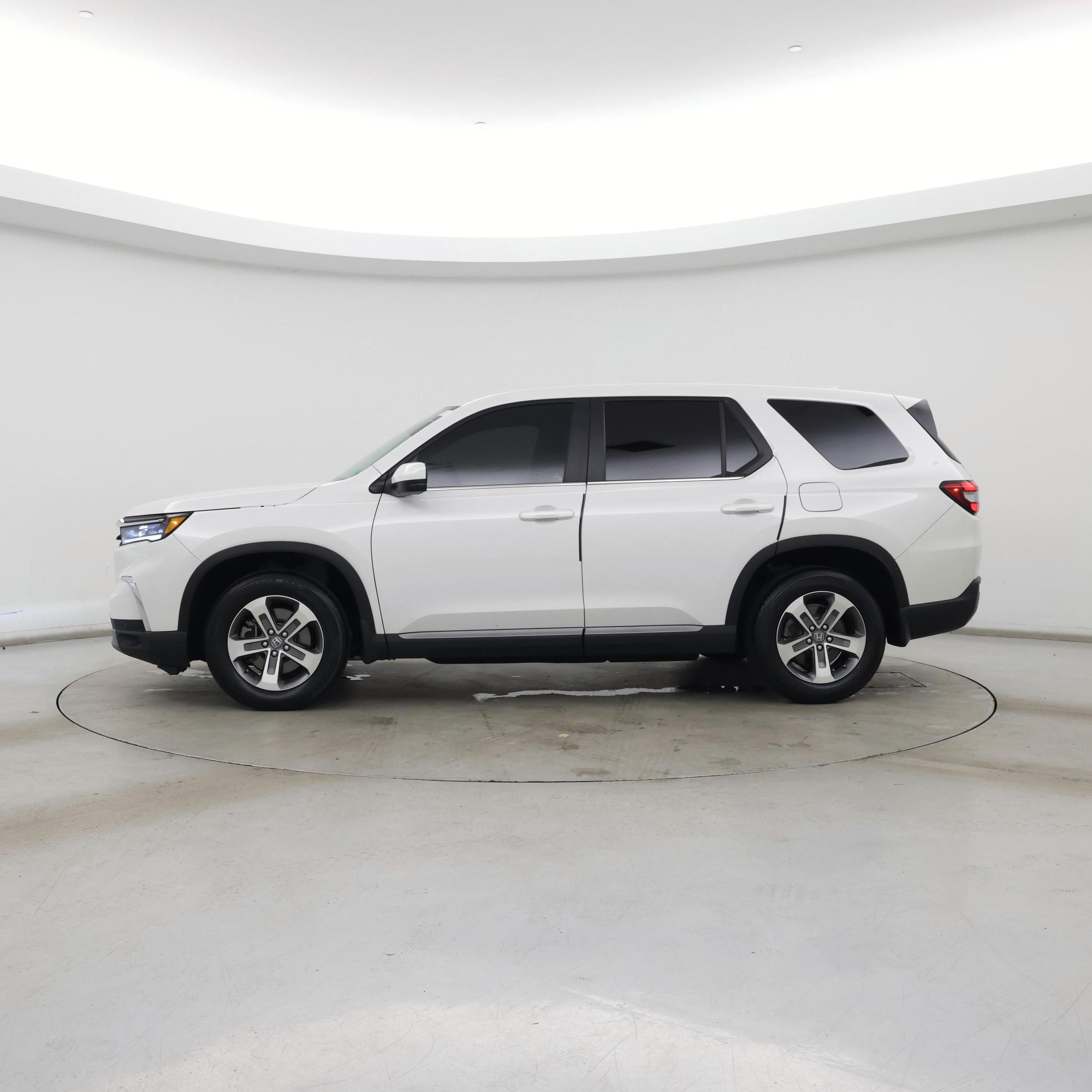 Thumbnail: 2024 Honda Pilot - 3