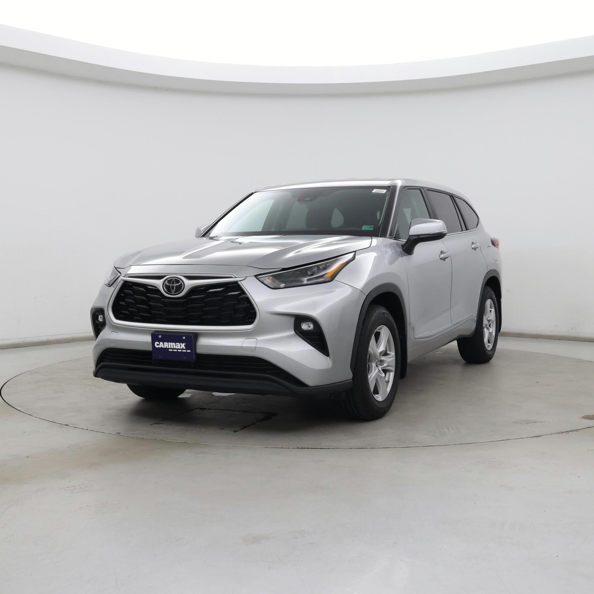 Thumbnail: 2023 Toyota Highlander - 4