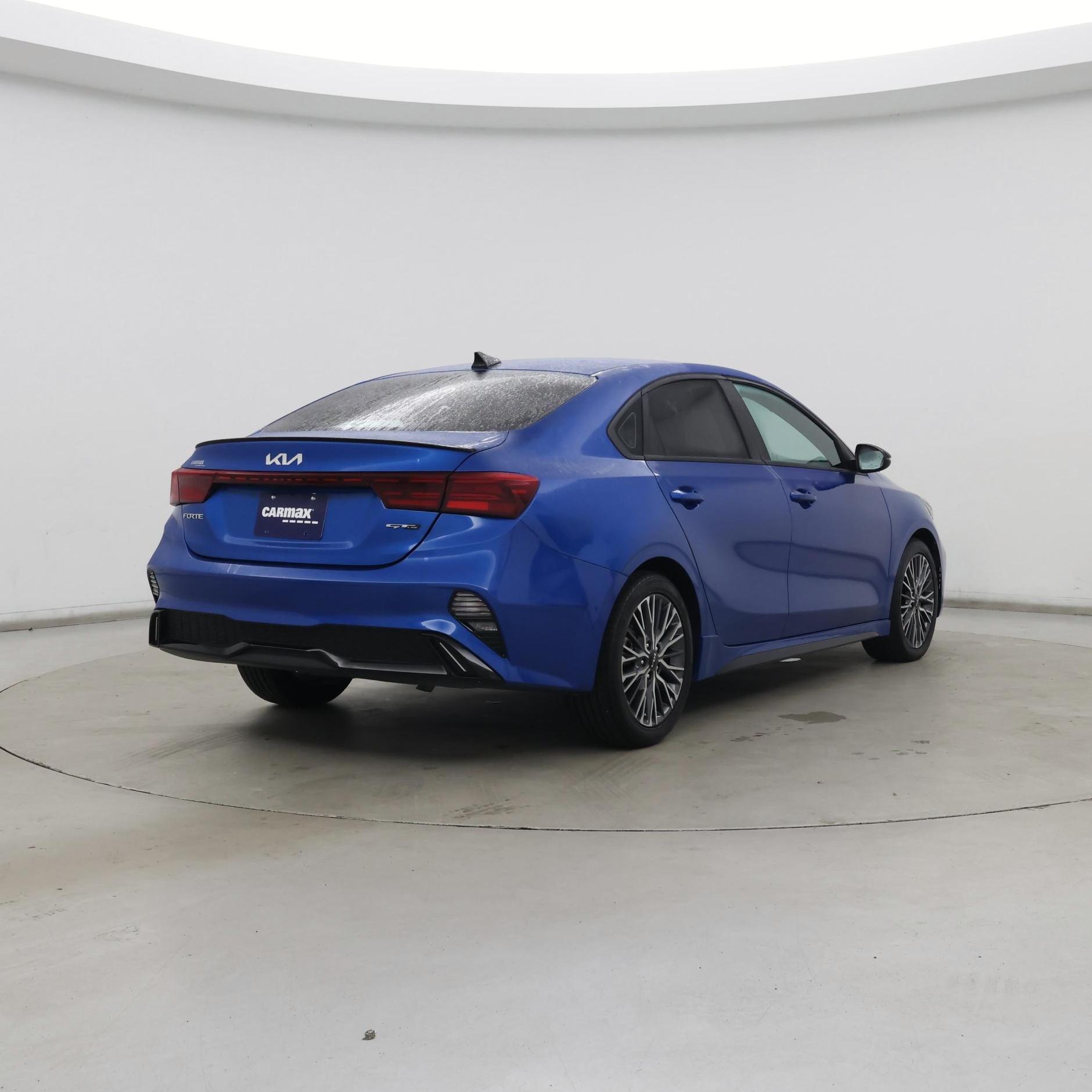 Thumbnail: 2023 Kia Forte - 8