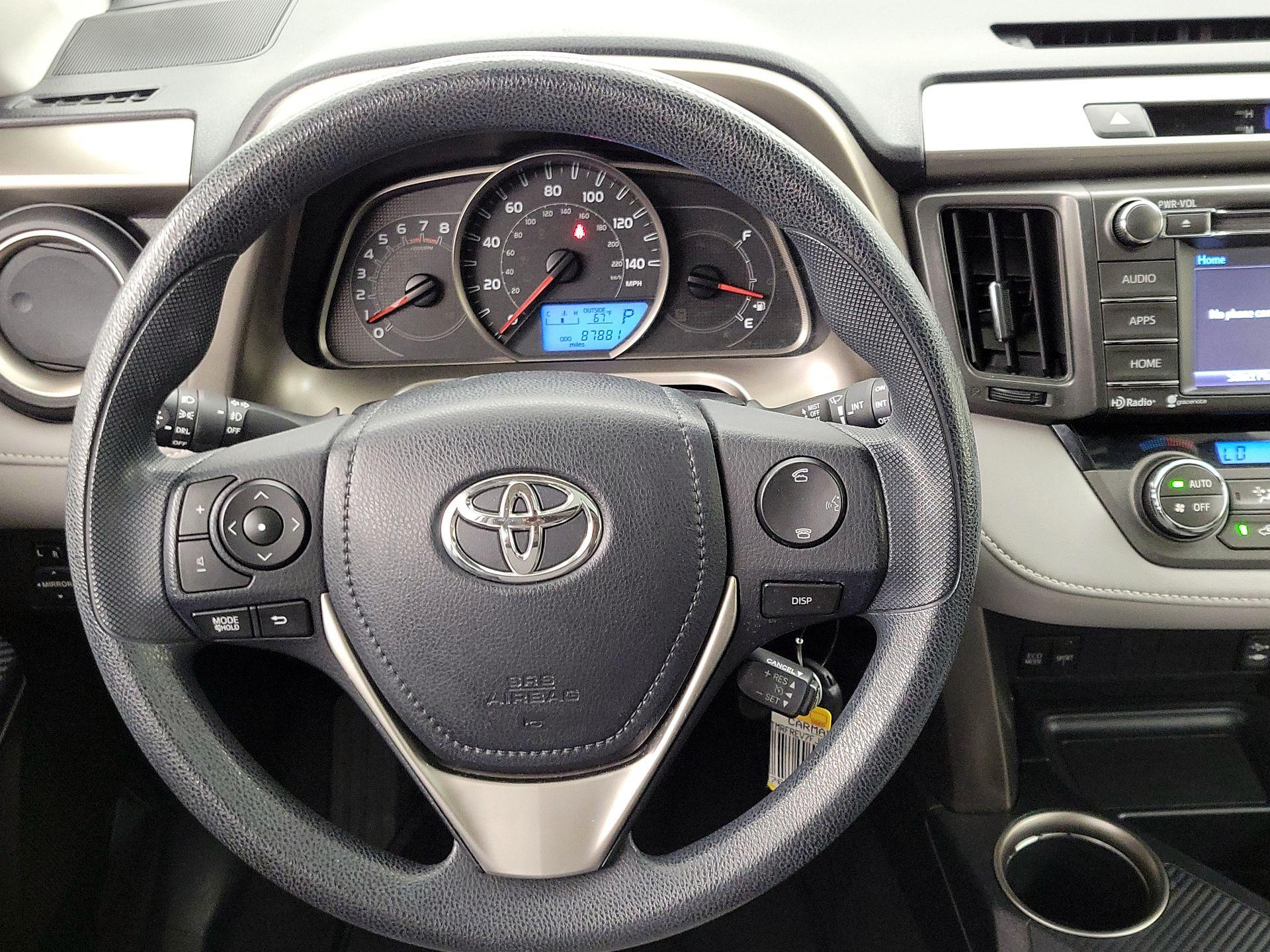 Thumbnail: 2015 Toyota RAV4 - 10