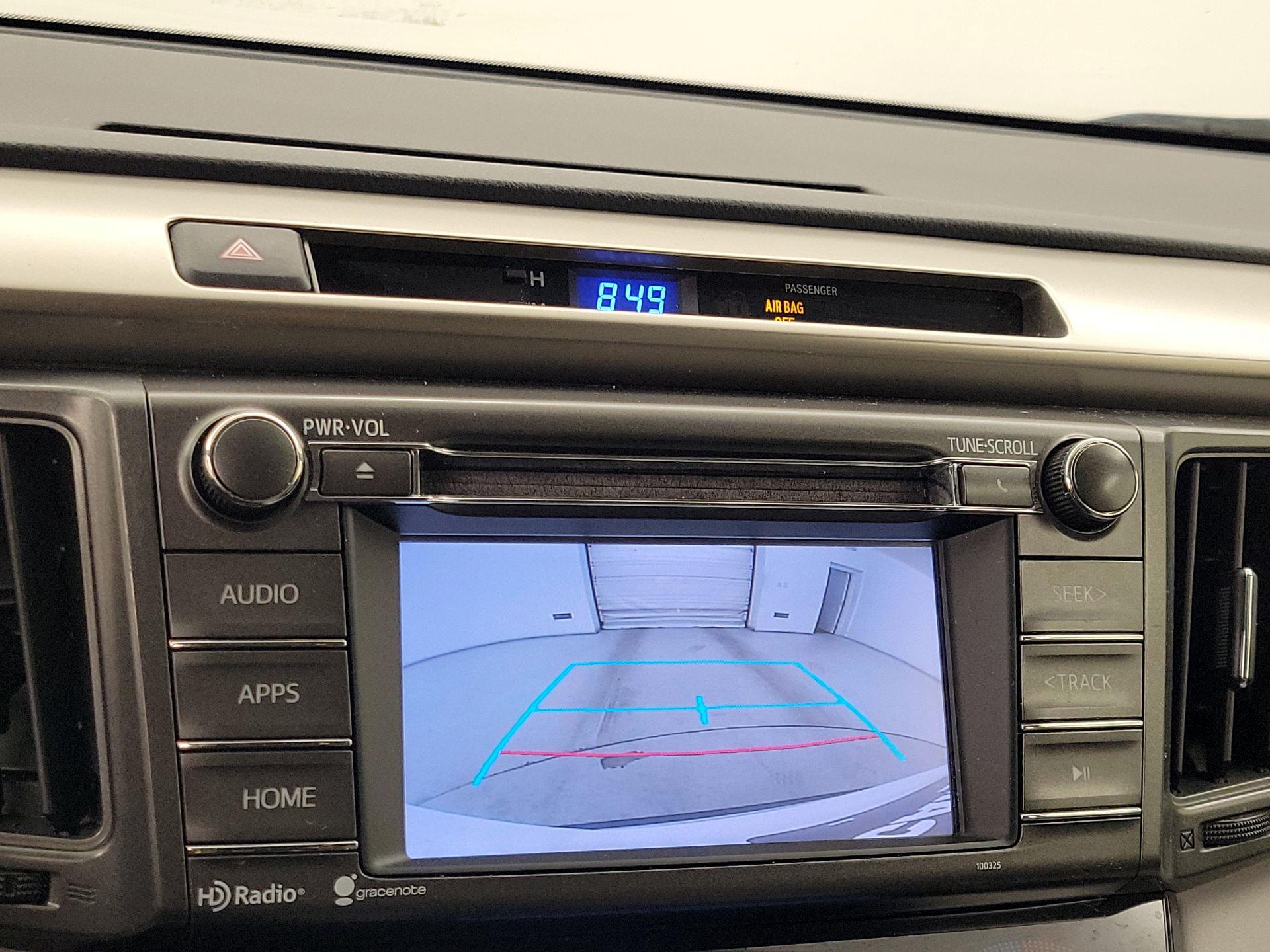 Thumbnail: 2015 Toyota RAV4 - 14
