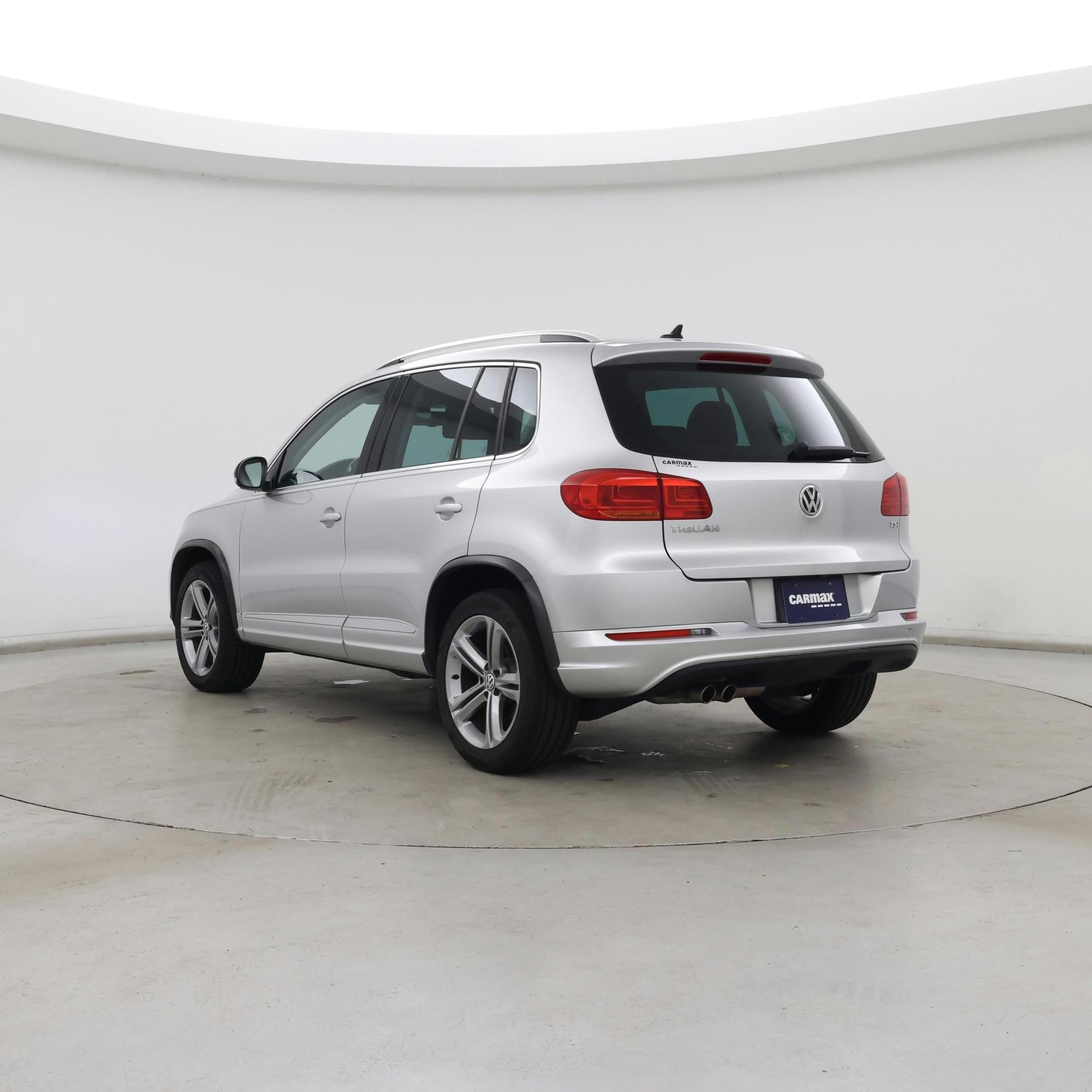 Thumbnail: 2017 Volkswagen Tiguan - 2
