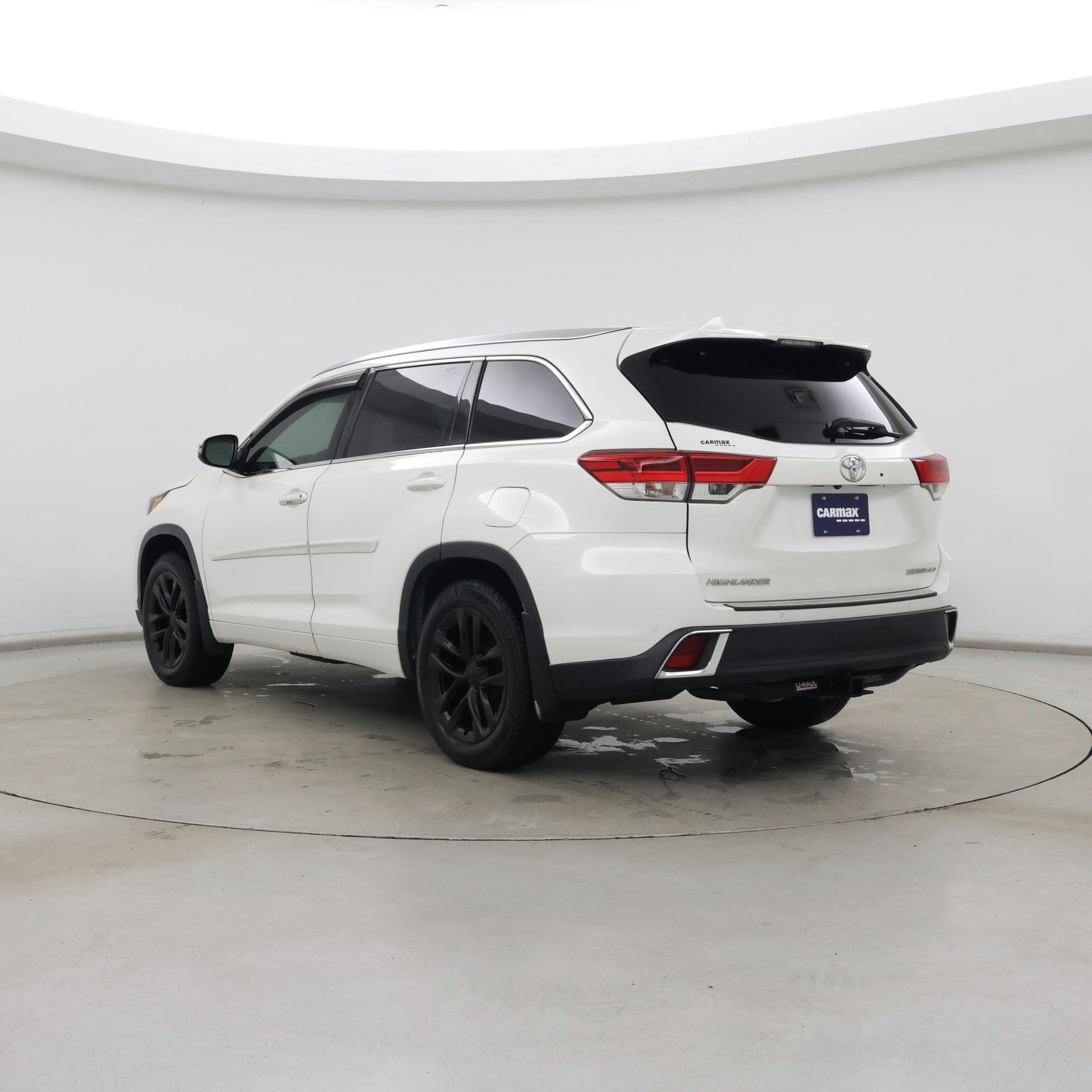 Thumbnail: 2019 Toyota Highlander - 2