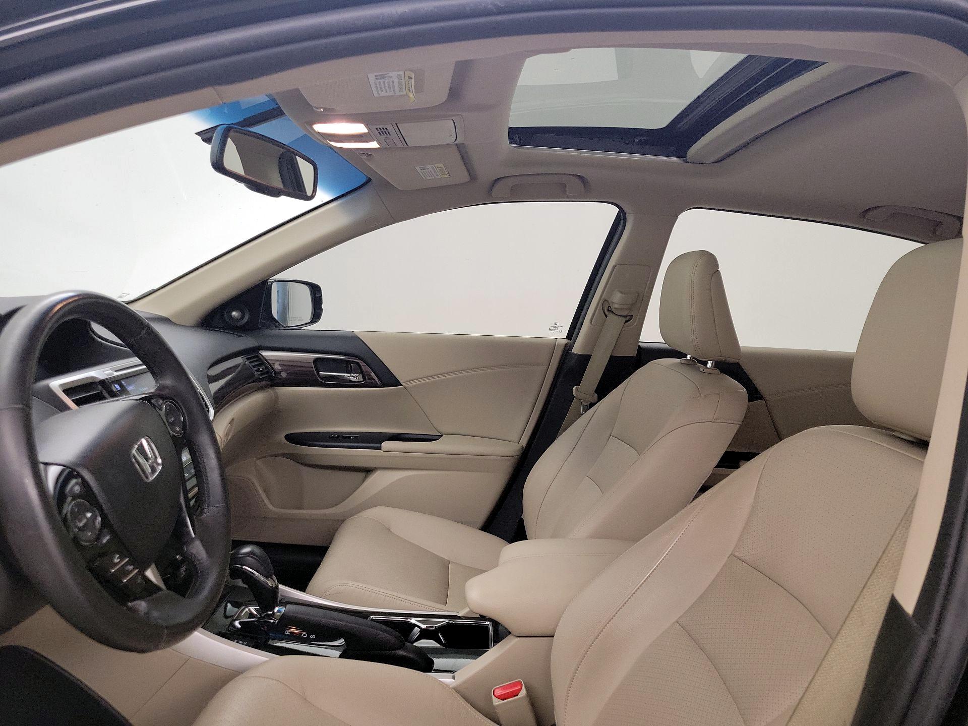 Thumbnail: 2017 Honda Accord - 19