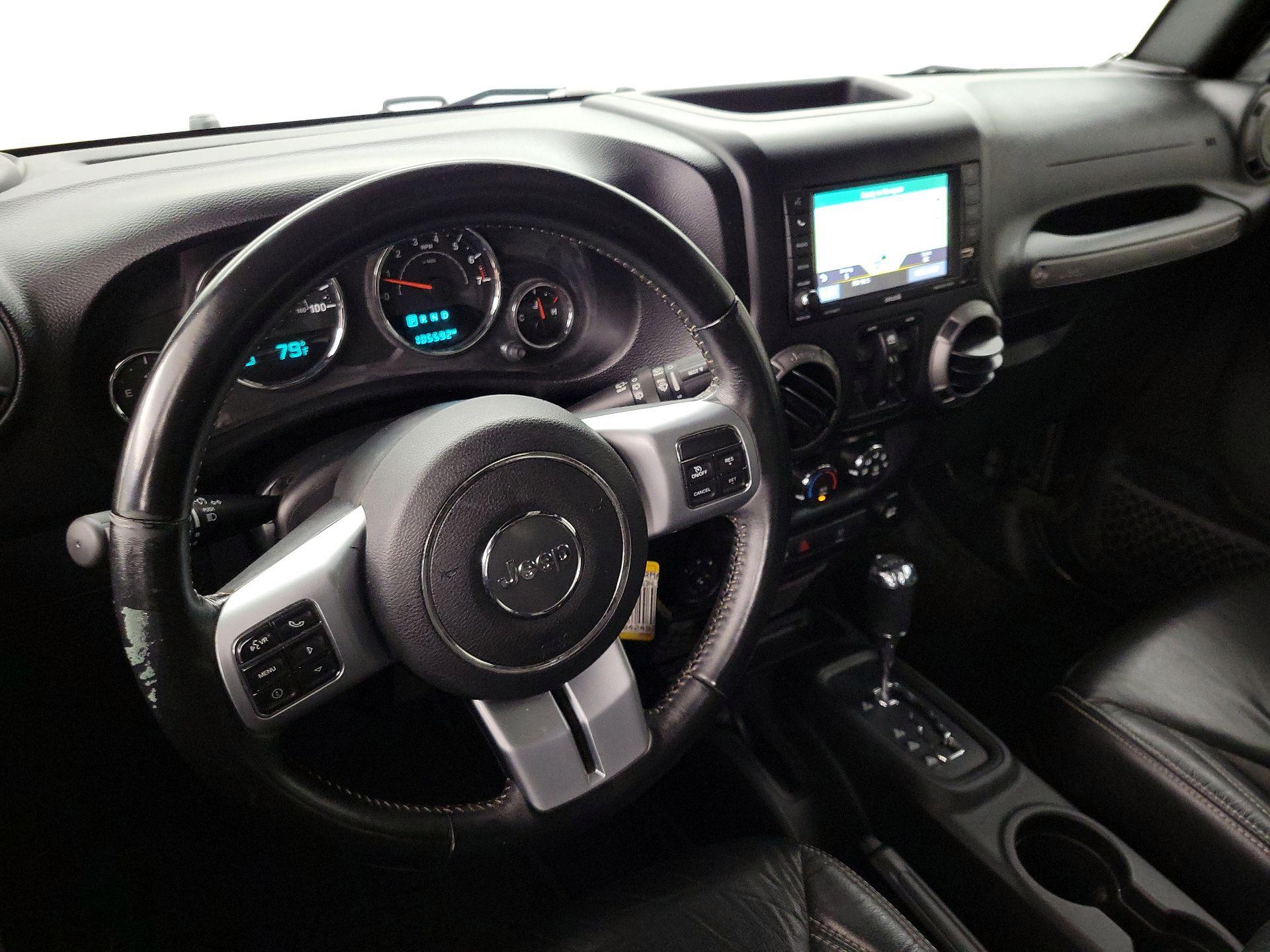 Thumbnail: 2017 Jeep Wrangler - 9