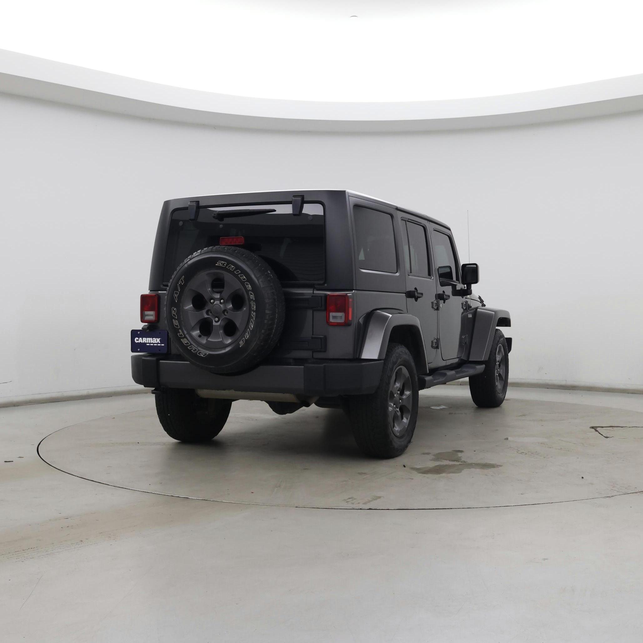 Thumbnail: 2017 Jeep Wrangler - 8