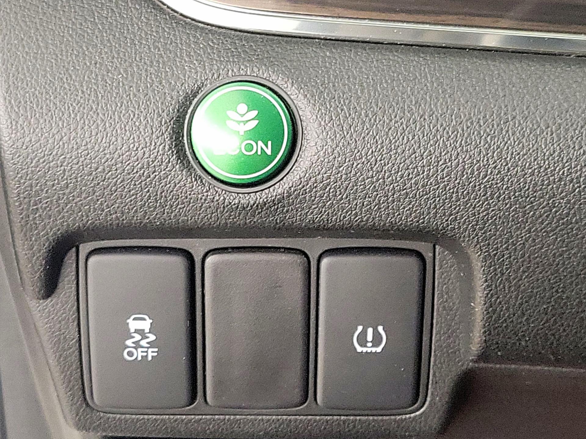 Thumbnail: 2015 Honda CR-V - 13