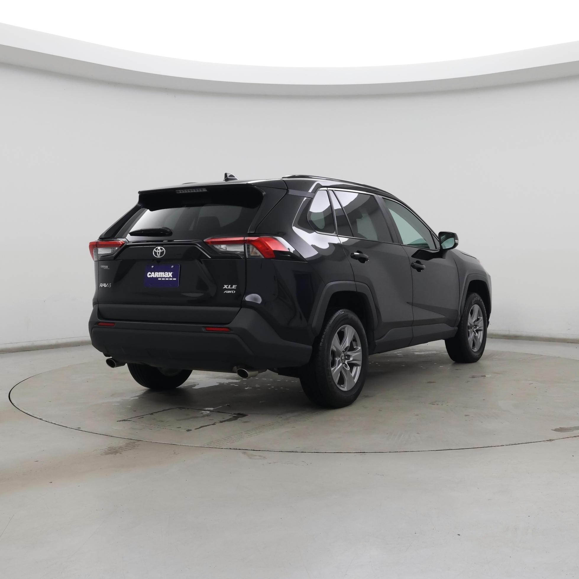 Thumbnail: 2024 Toyota RAV4 - 8
