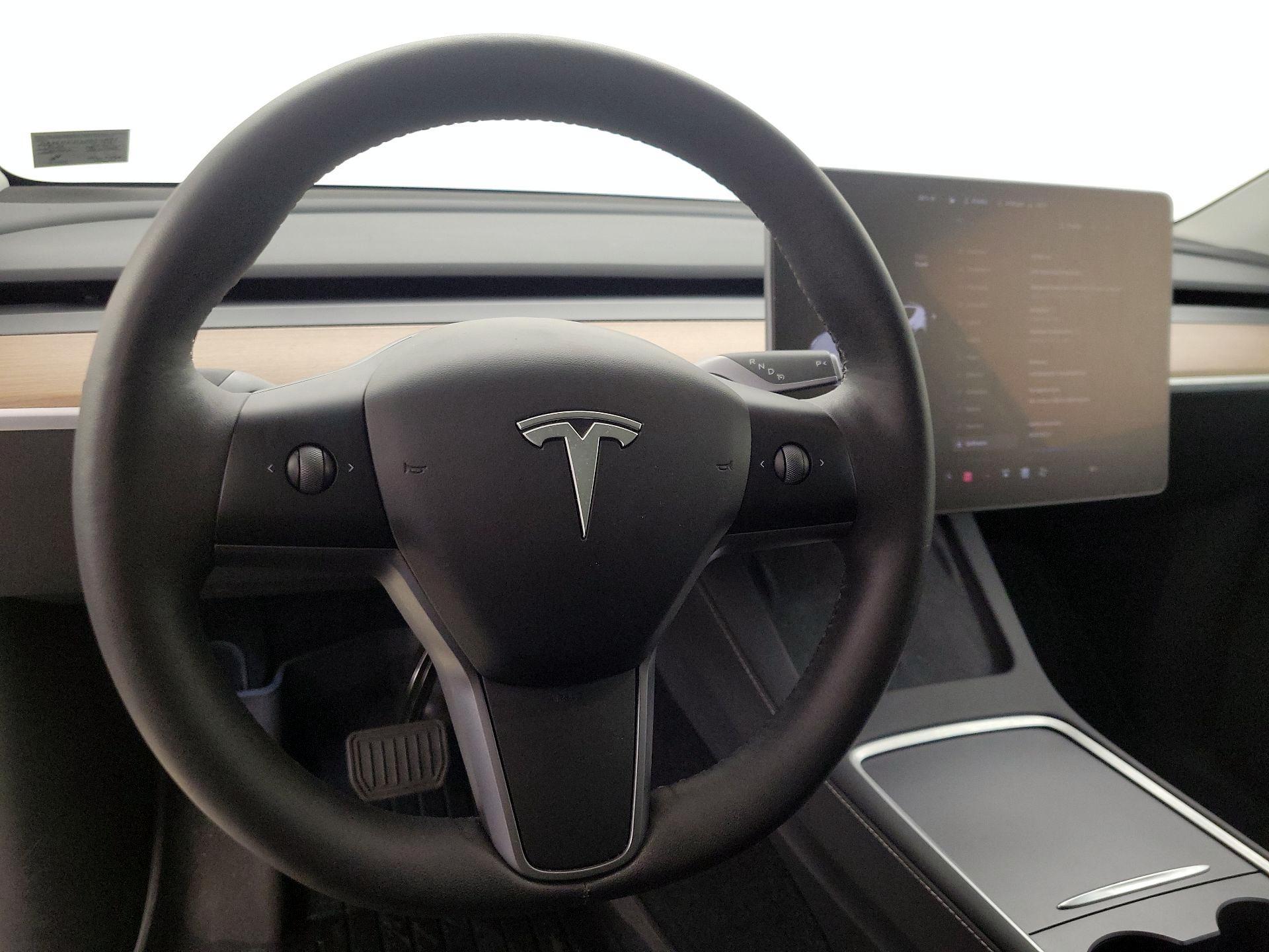 Thumbnail: 2023 Tesla Model Y - 10
