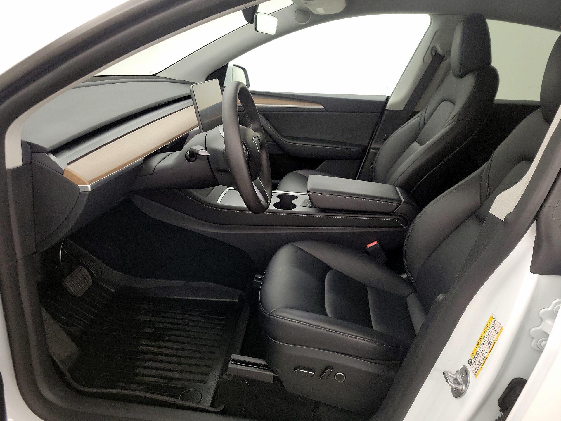 Thumbnail: 2023 Tesla Model Y - 11
