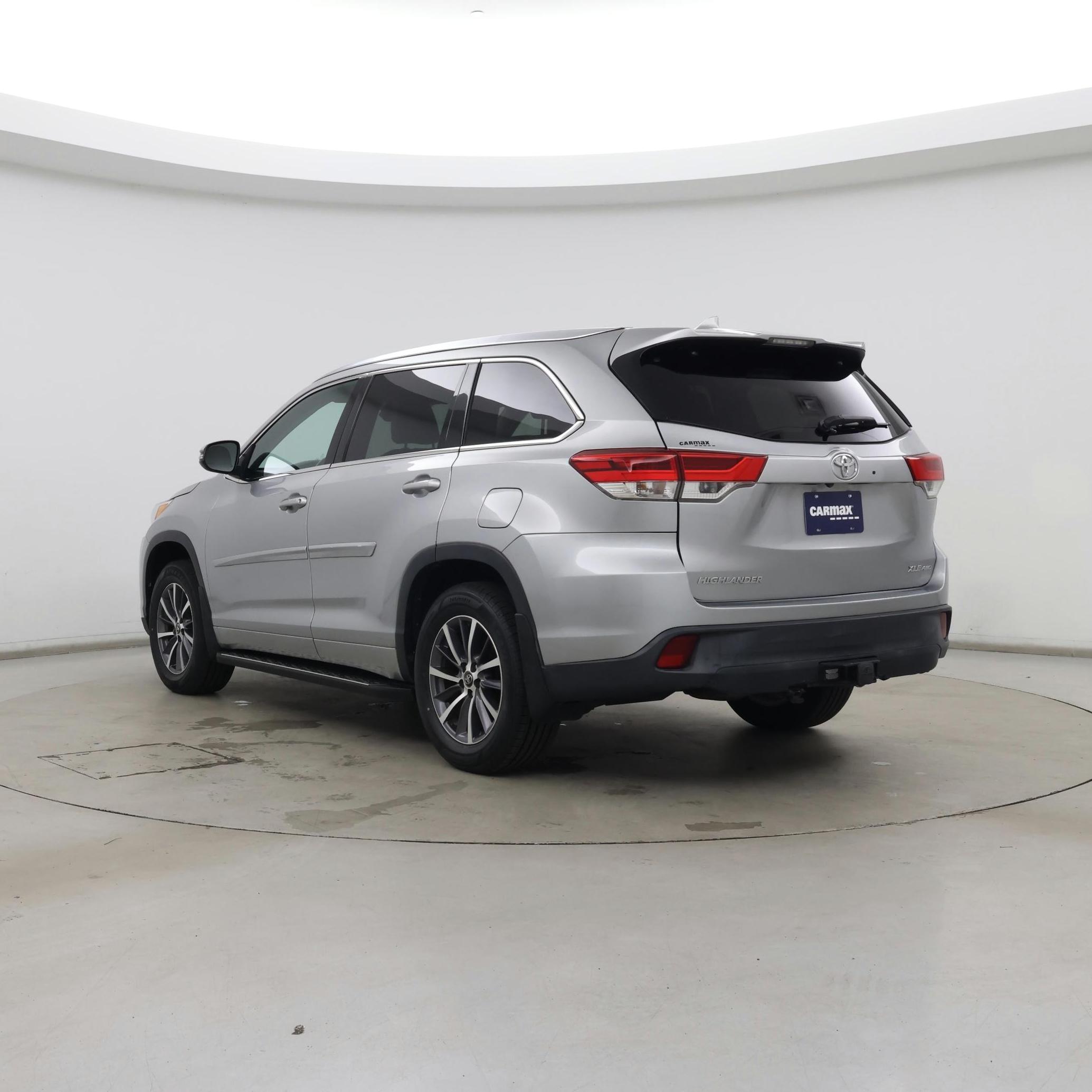 Thumbnail: 2017 Toyota Highlander - 2