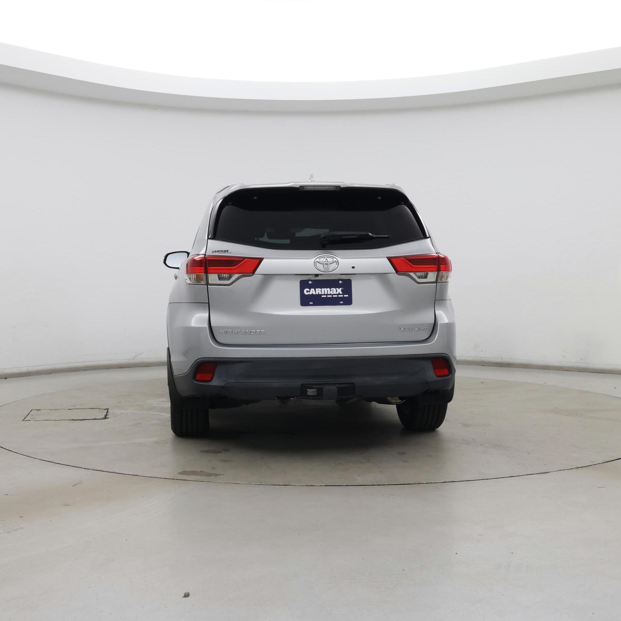 Thumbnail: 2017 Toyota Highlander - 6
