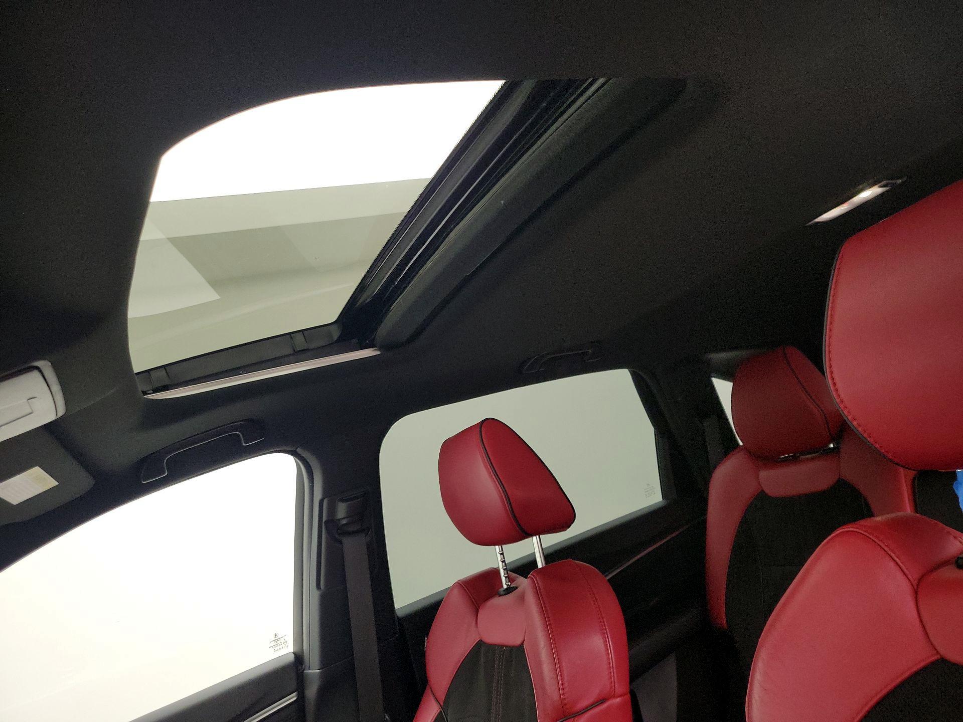 Thumbnail: 2019 Acura MDX - 20