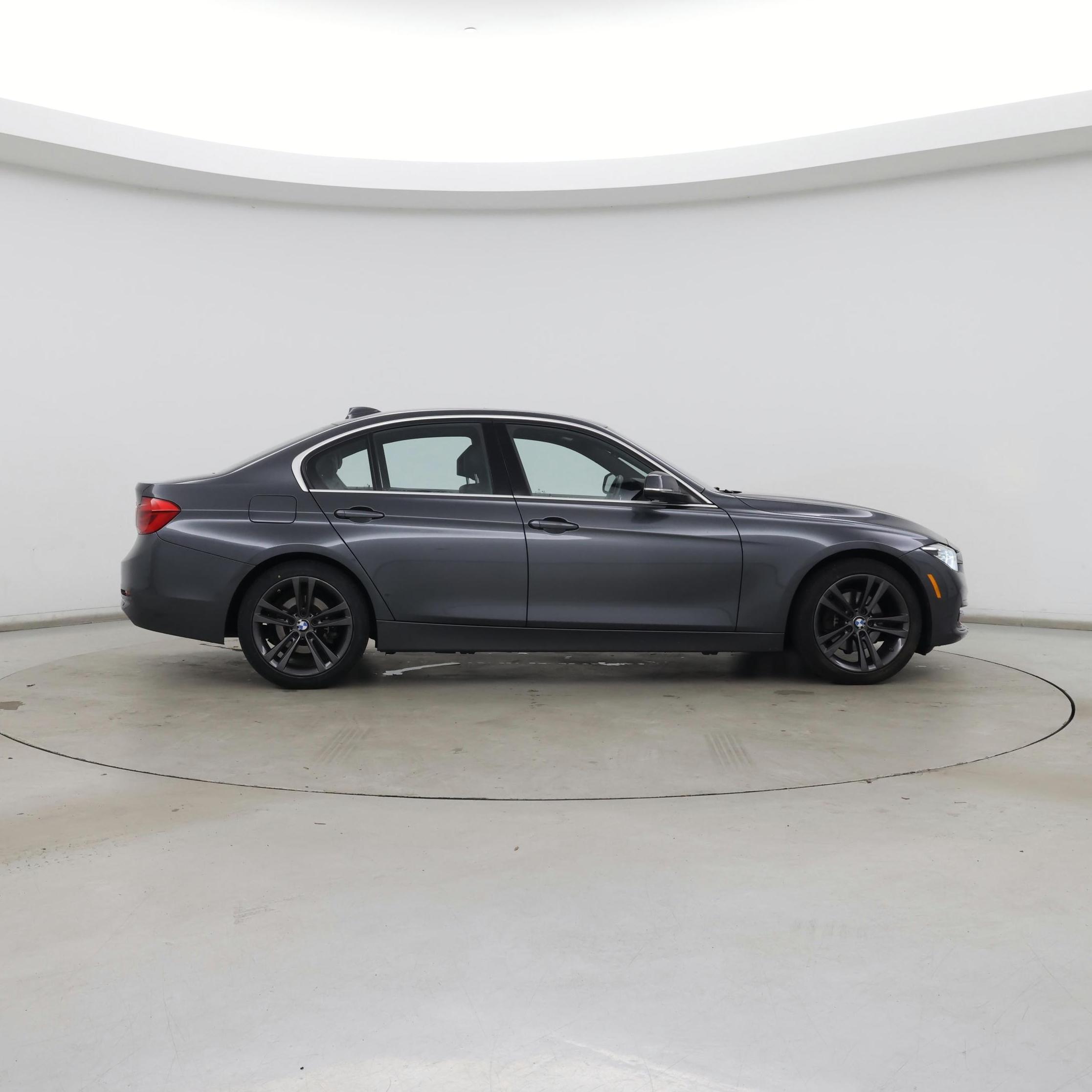 Thumbnail: 2018 BMW 3 Series - 7