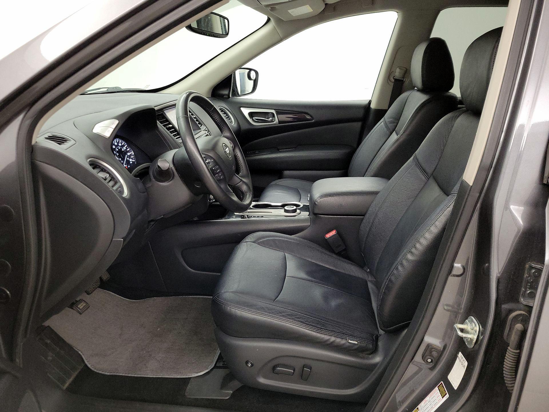Thumbnail: 2019 Nissan Pathfinder - 11