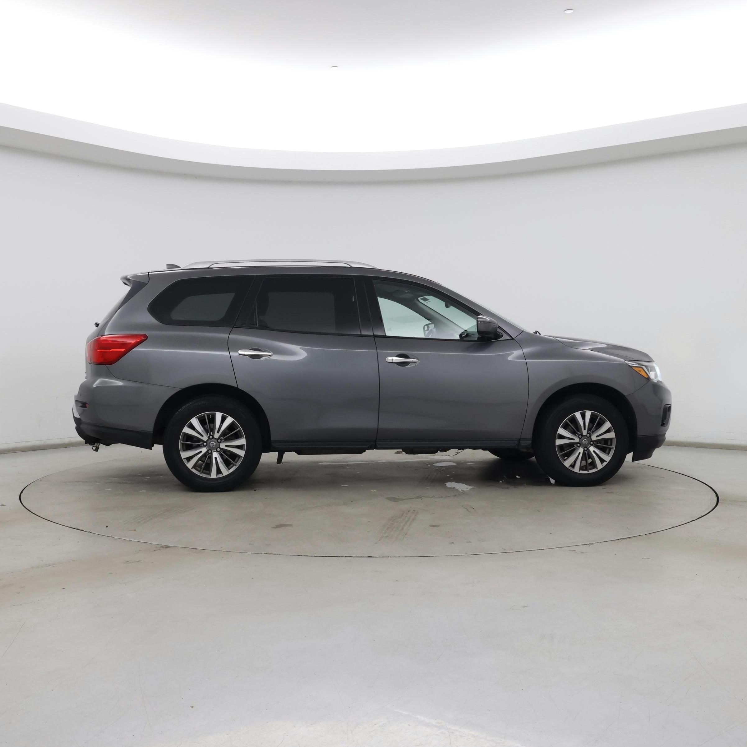Thumbnail: 2019 Nissan Pathfinder - 7