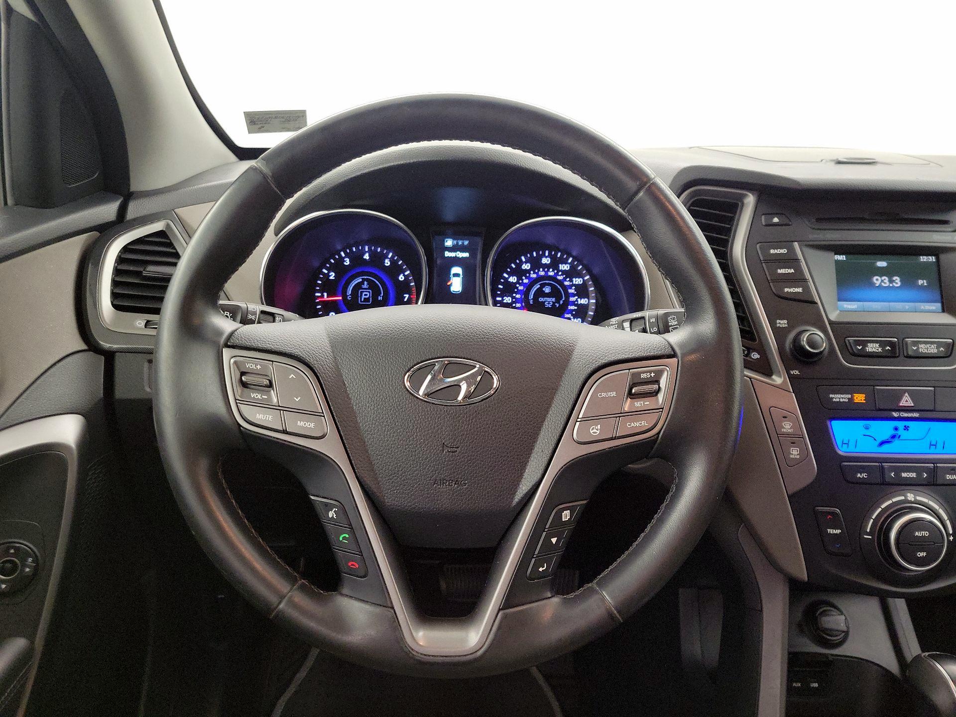 Thumbnail: 2014 Hyundai Santa Fe - 10