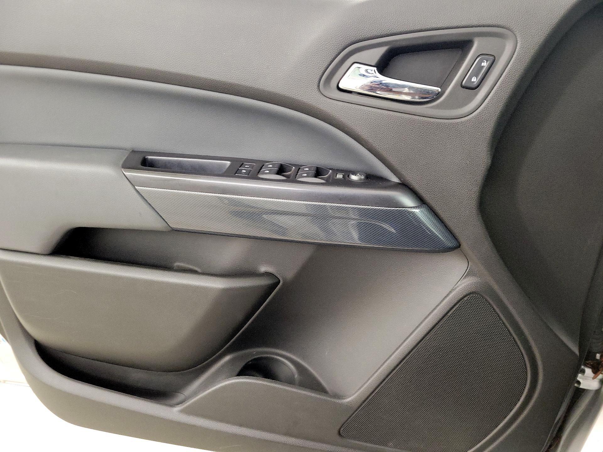 Thumbnail: 2015 Chevrolet Colorado - 12