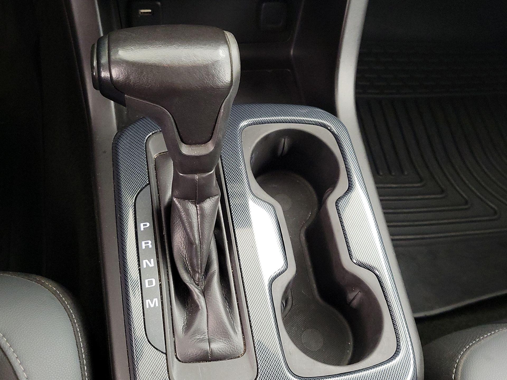 Thumbnail: 2015 Chevrolet Colorado - 17