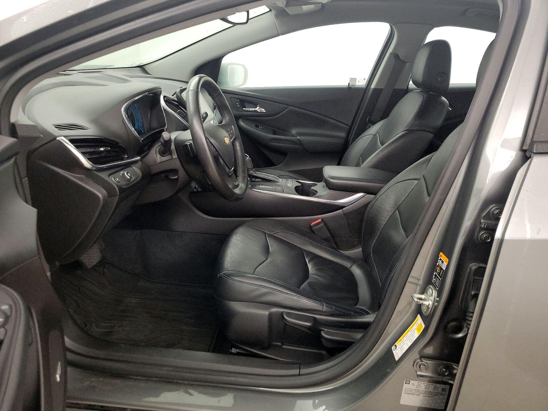 Thumbnail: 2017 Chevrolet Volt - 11