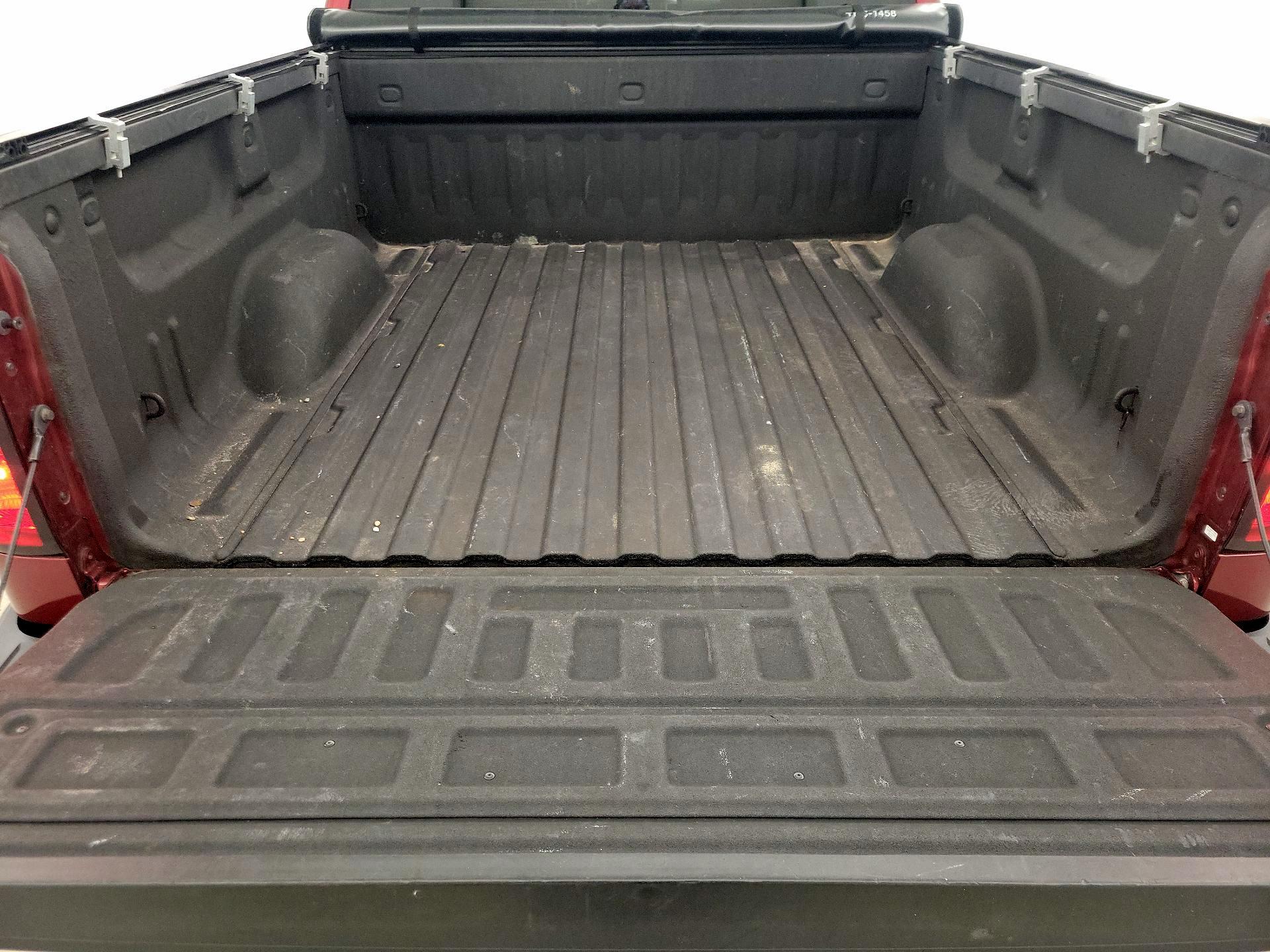 Thumbnail: 2017 Chevrolet Silverado 1500 - 20