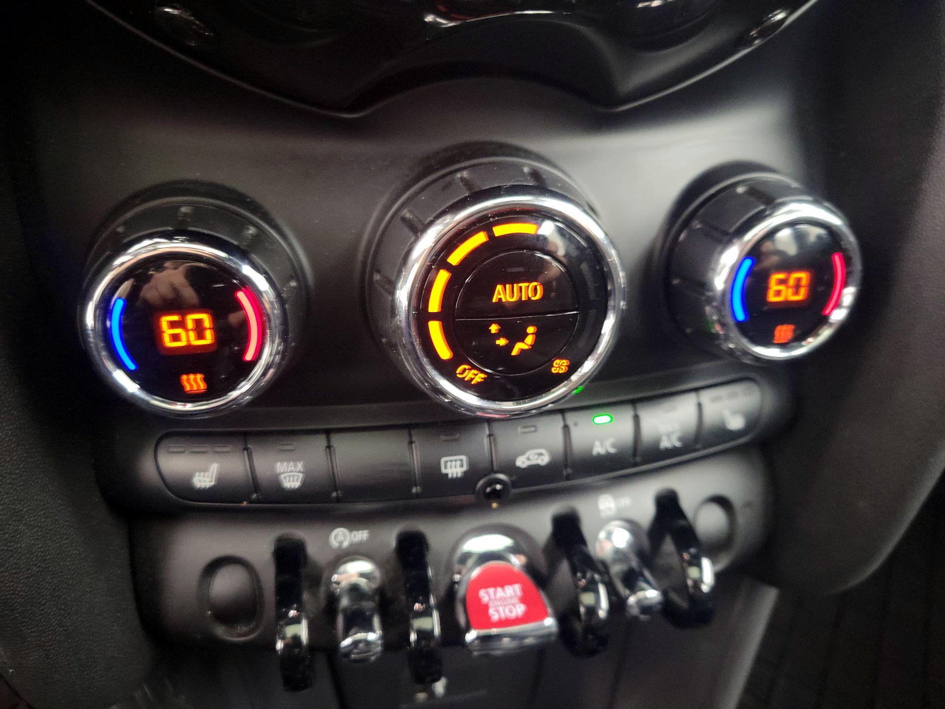 Thumbnail: 2021 MINI Cooper Hardtop - 16