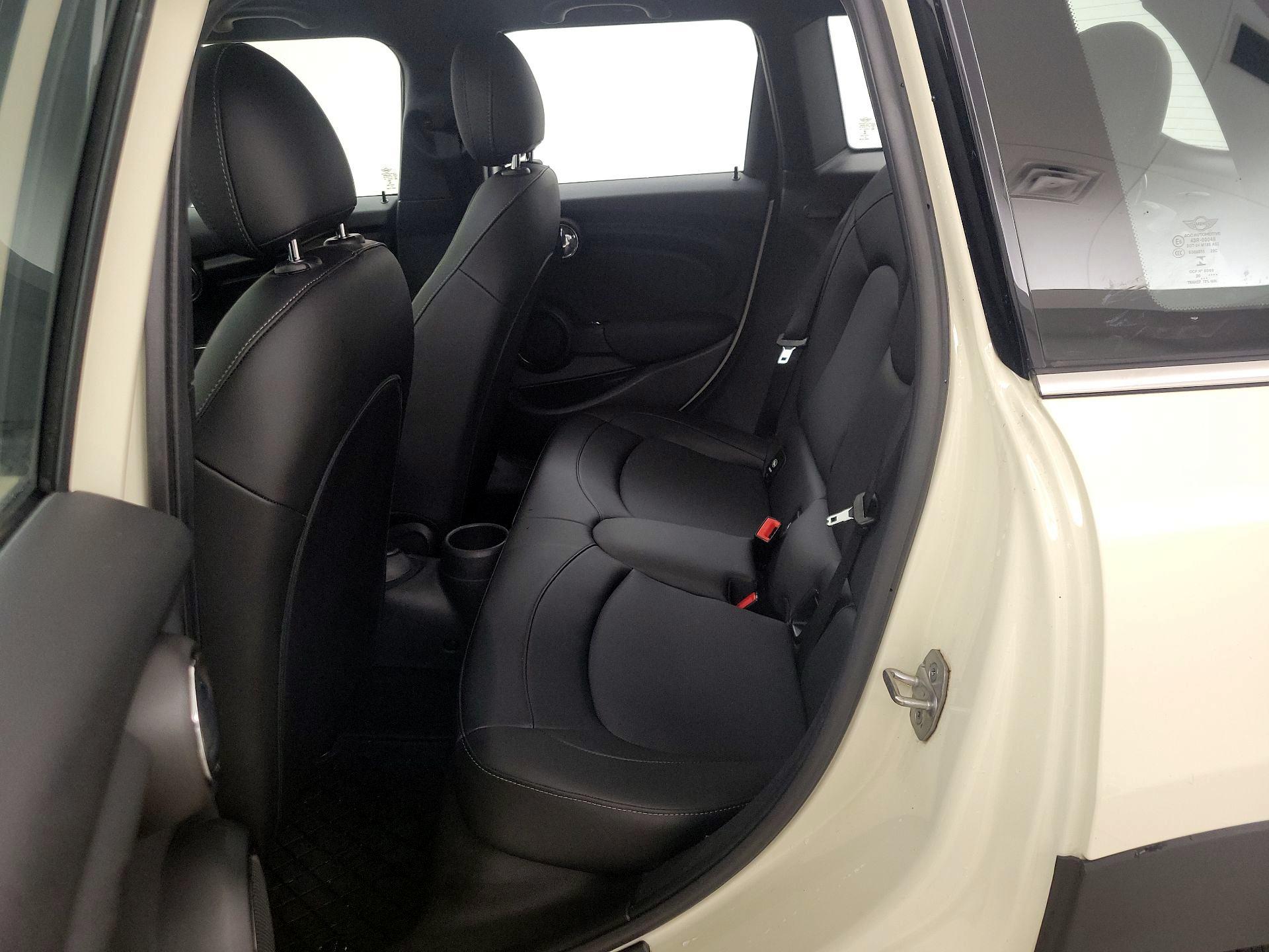 Thumbnail: 2021 MINI Cooper Hardtop - 20