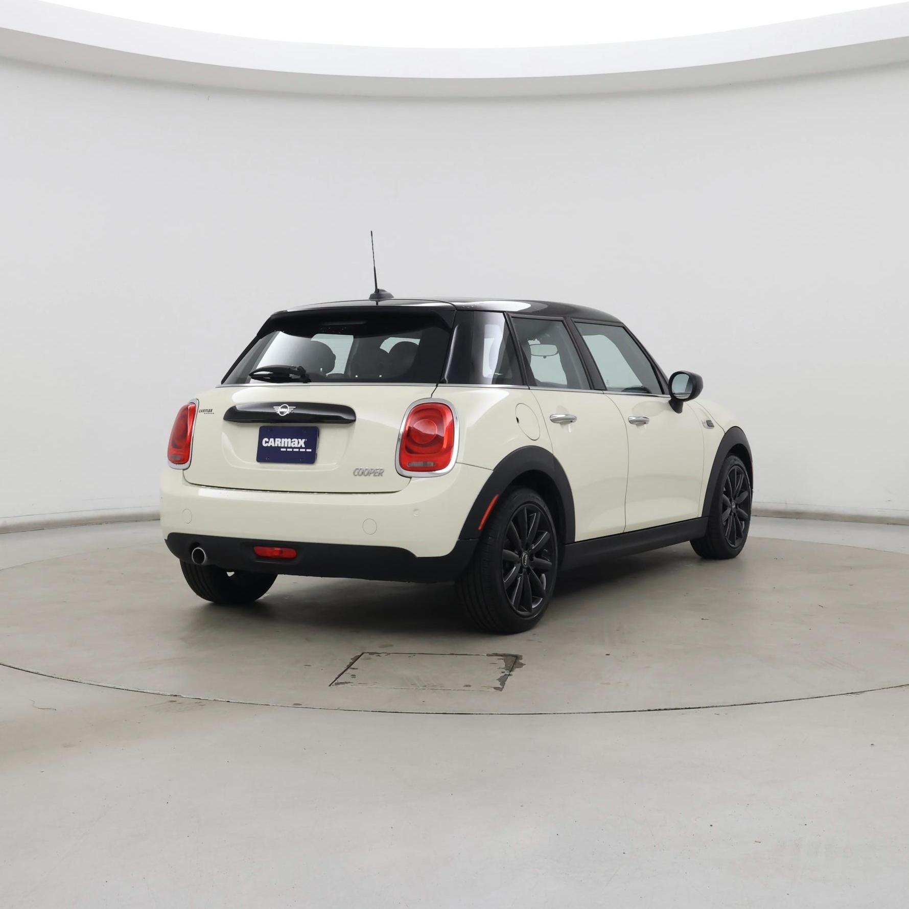 Thumbnail: 2021 MINI Cooper Hardtop - 8