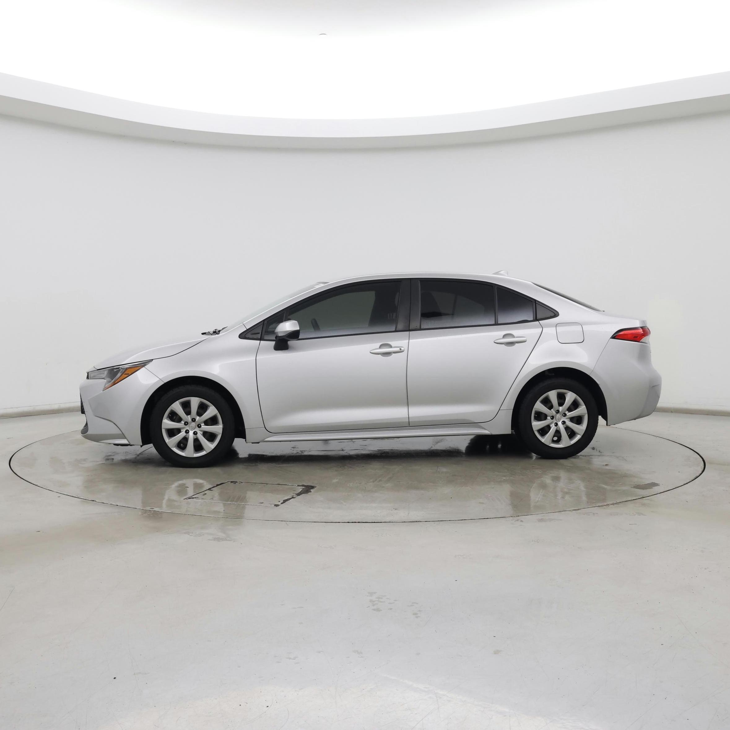 Thumbnail: 2022 Toyota Corolla - 3