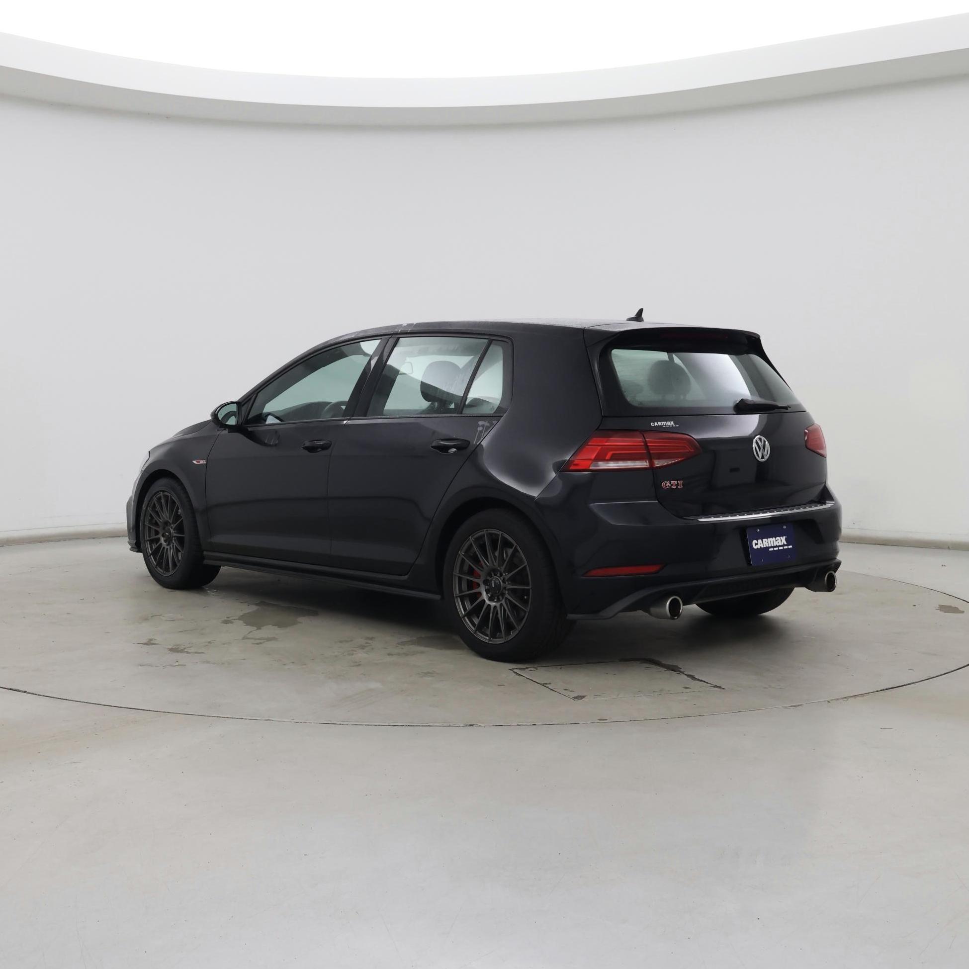 Thumbnail: 2019 Volkswagen Golf - 2