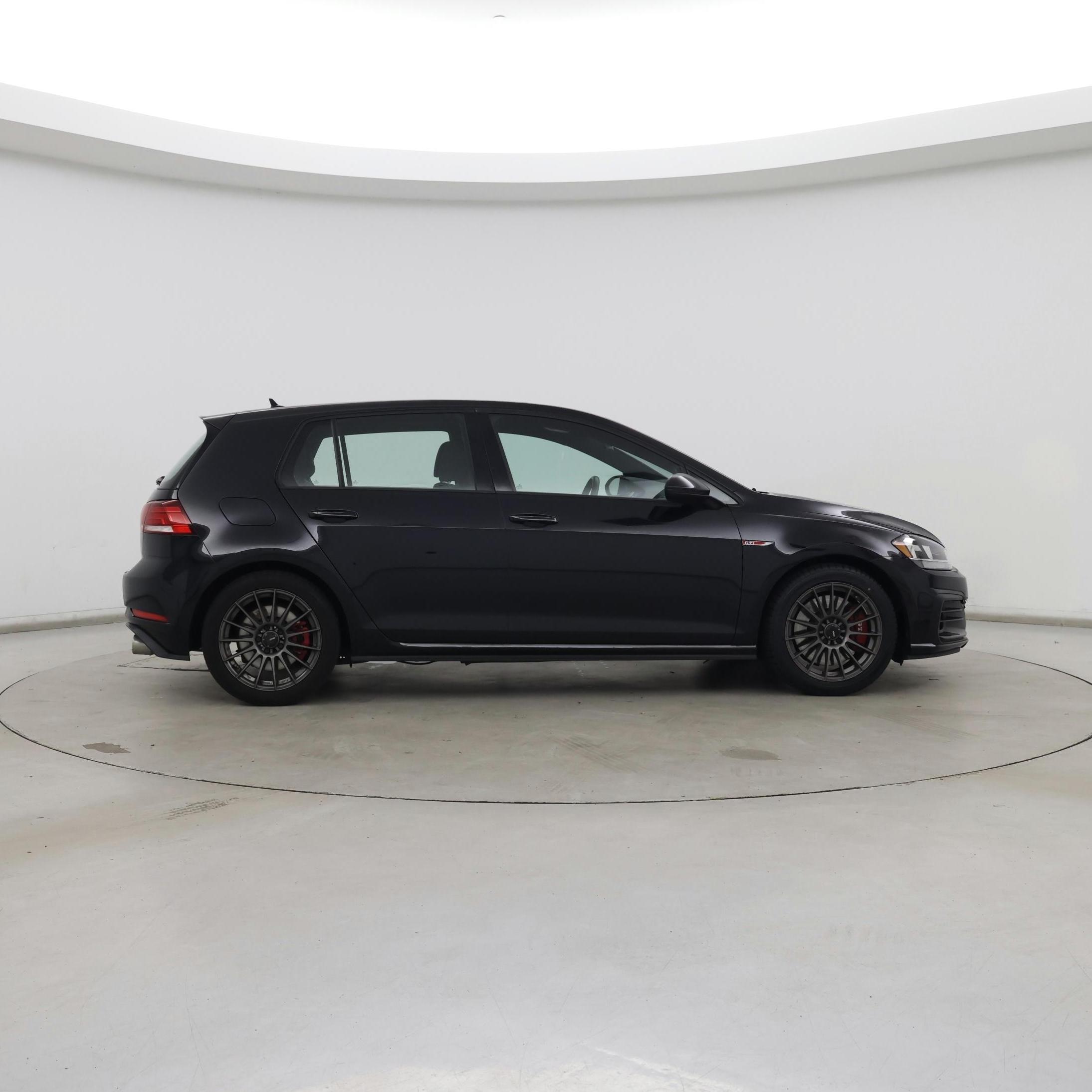 Thumbnail: 2019 Volkswagen Golf - 7